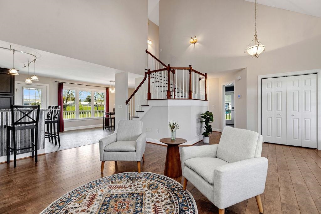 1916 TINKLING SPRING DR