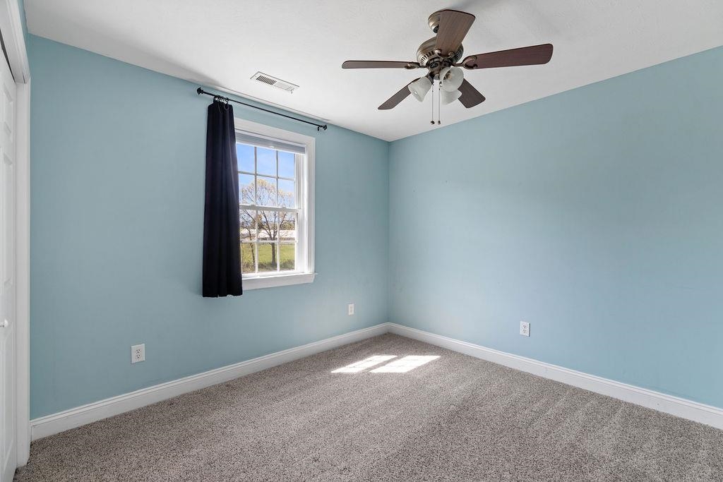 1916 TINKLING SPRING DR