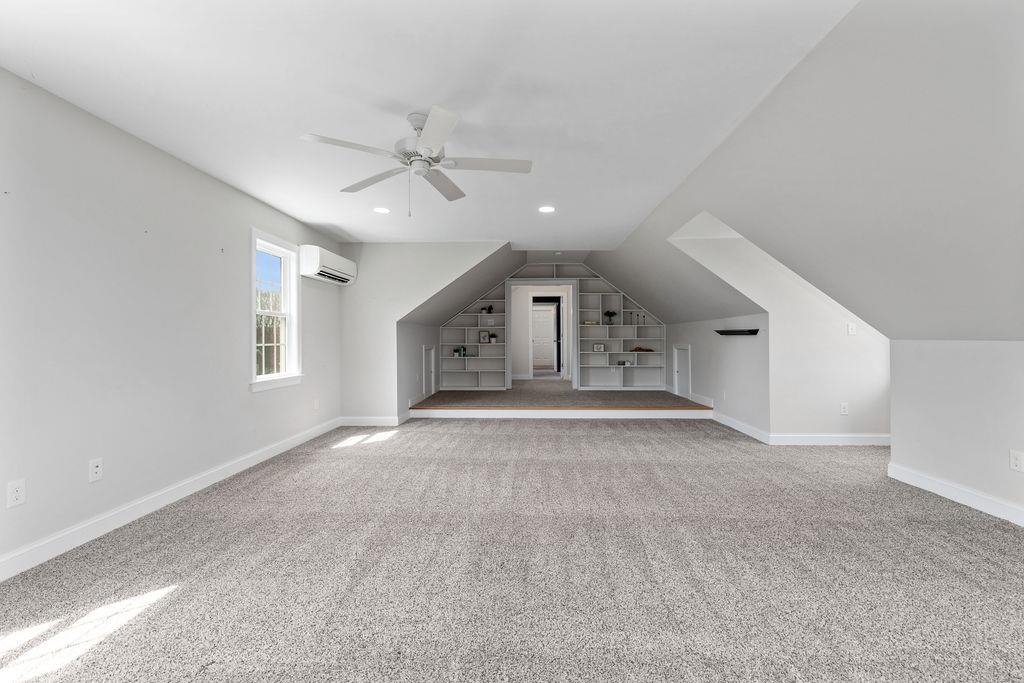 1916 TINKLING SPRING DR
