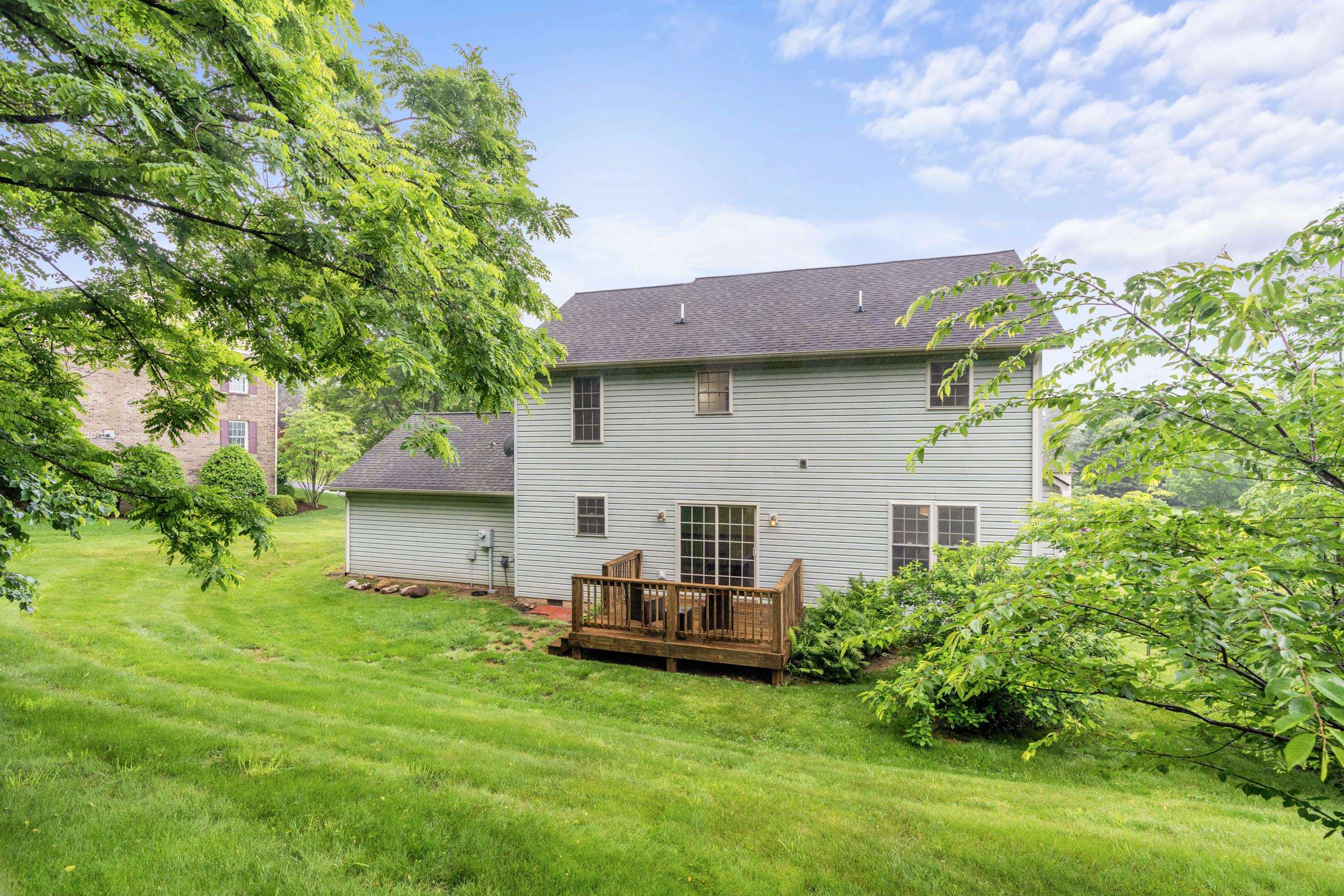 740 CONFEDERACY DR