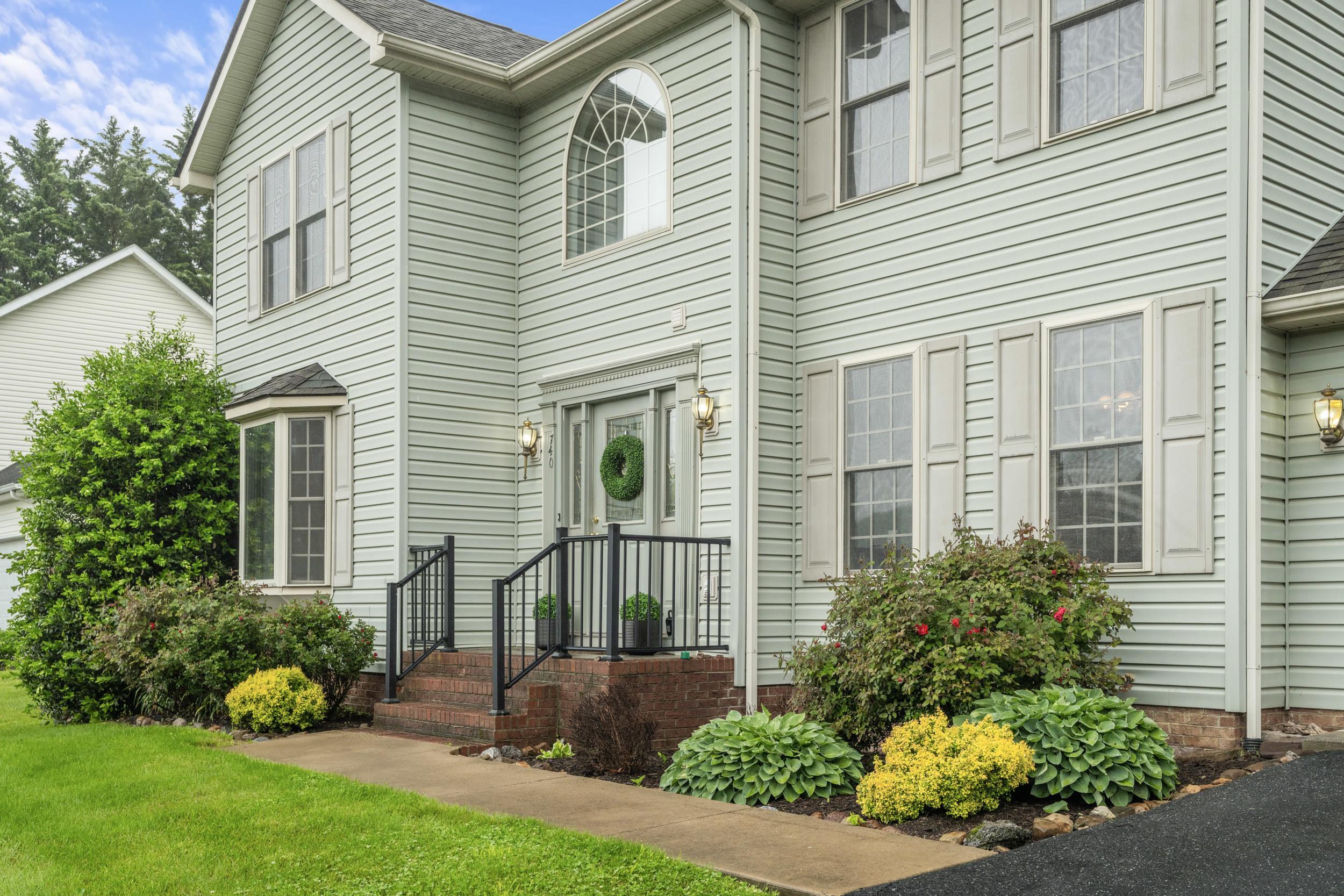 740 CONFEDERACY DR
