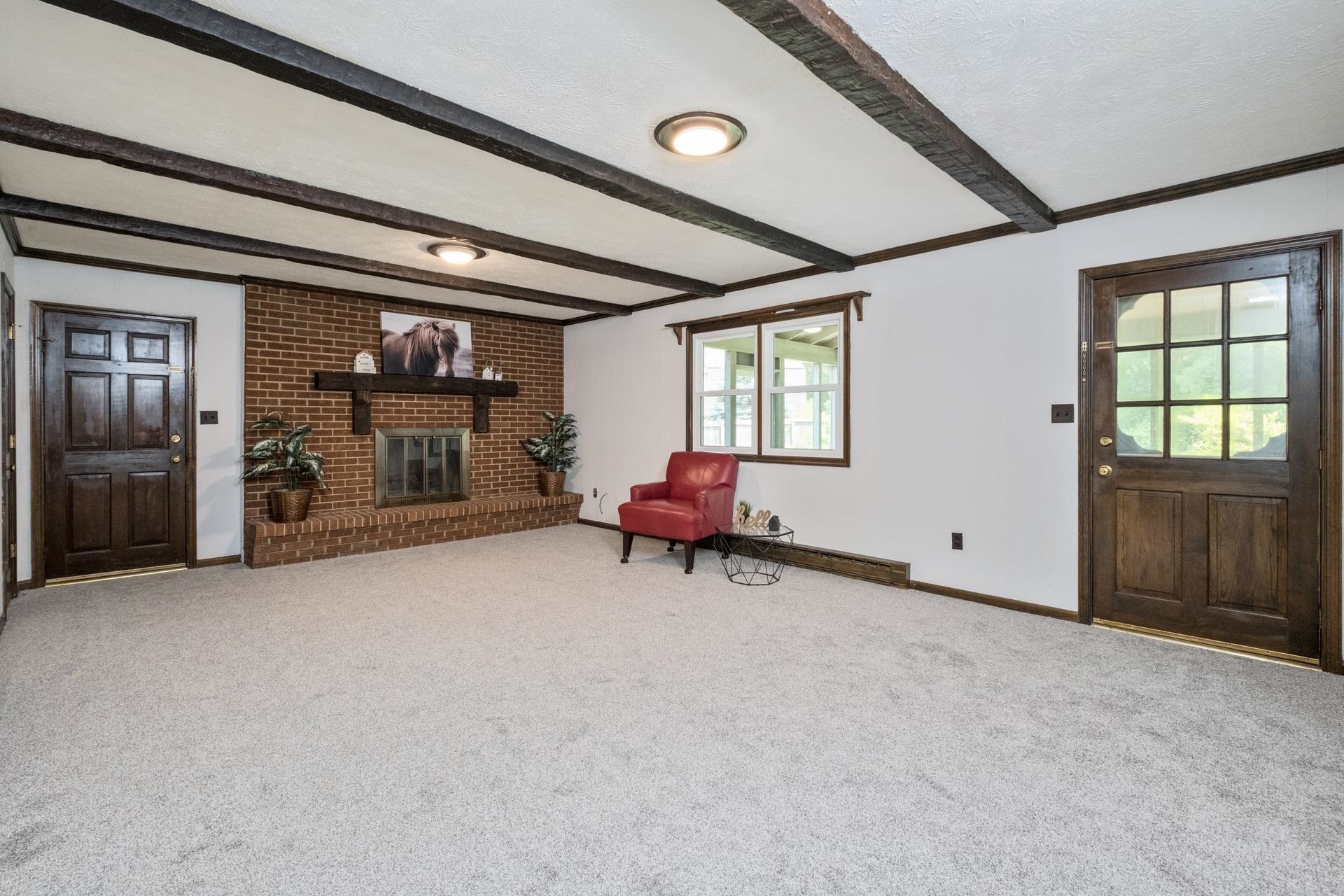 2822 PLANTATION LN