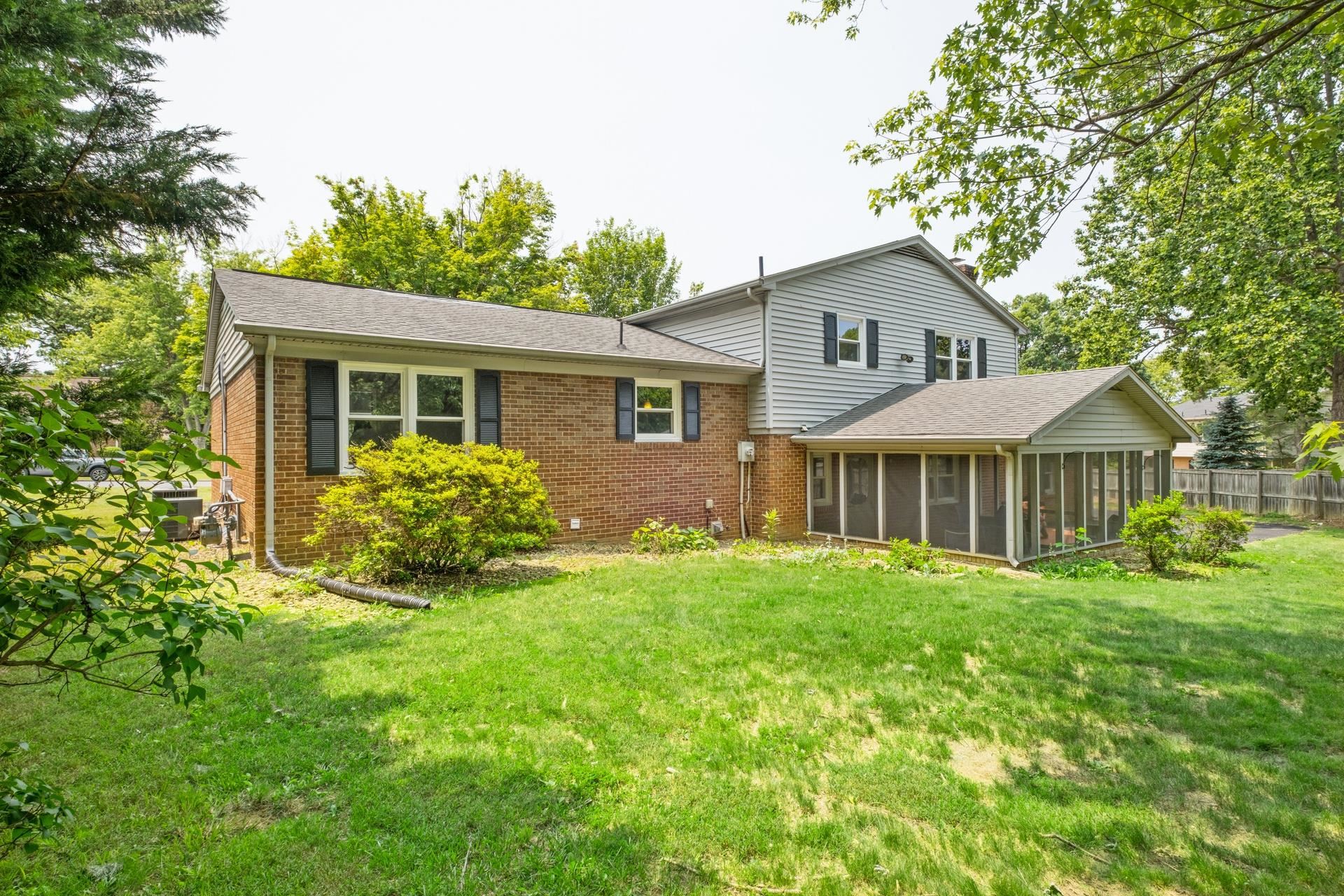 2822 PLANTATION LN