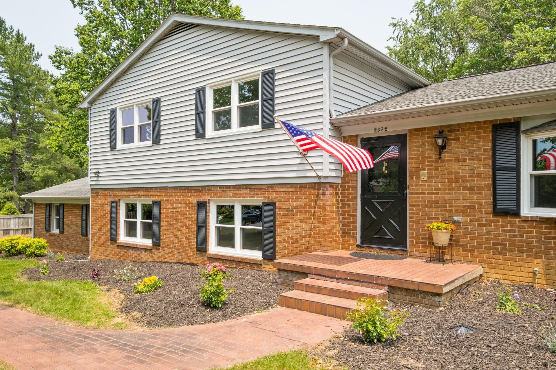 2822 PLANTATION LN