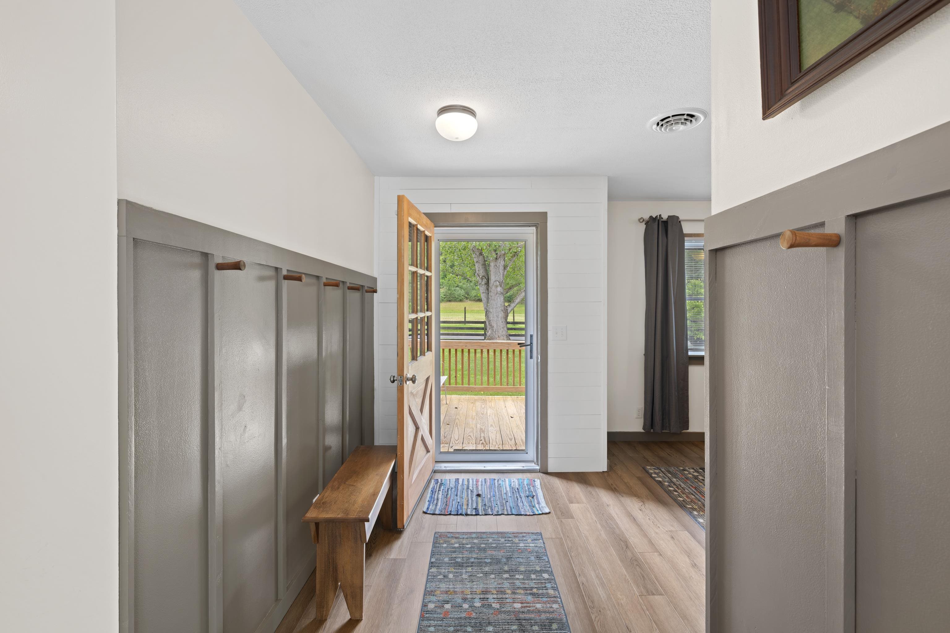 1653 LITTLE RIVER RD