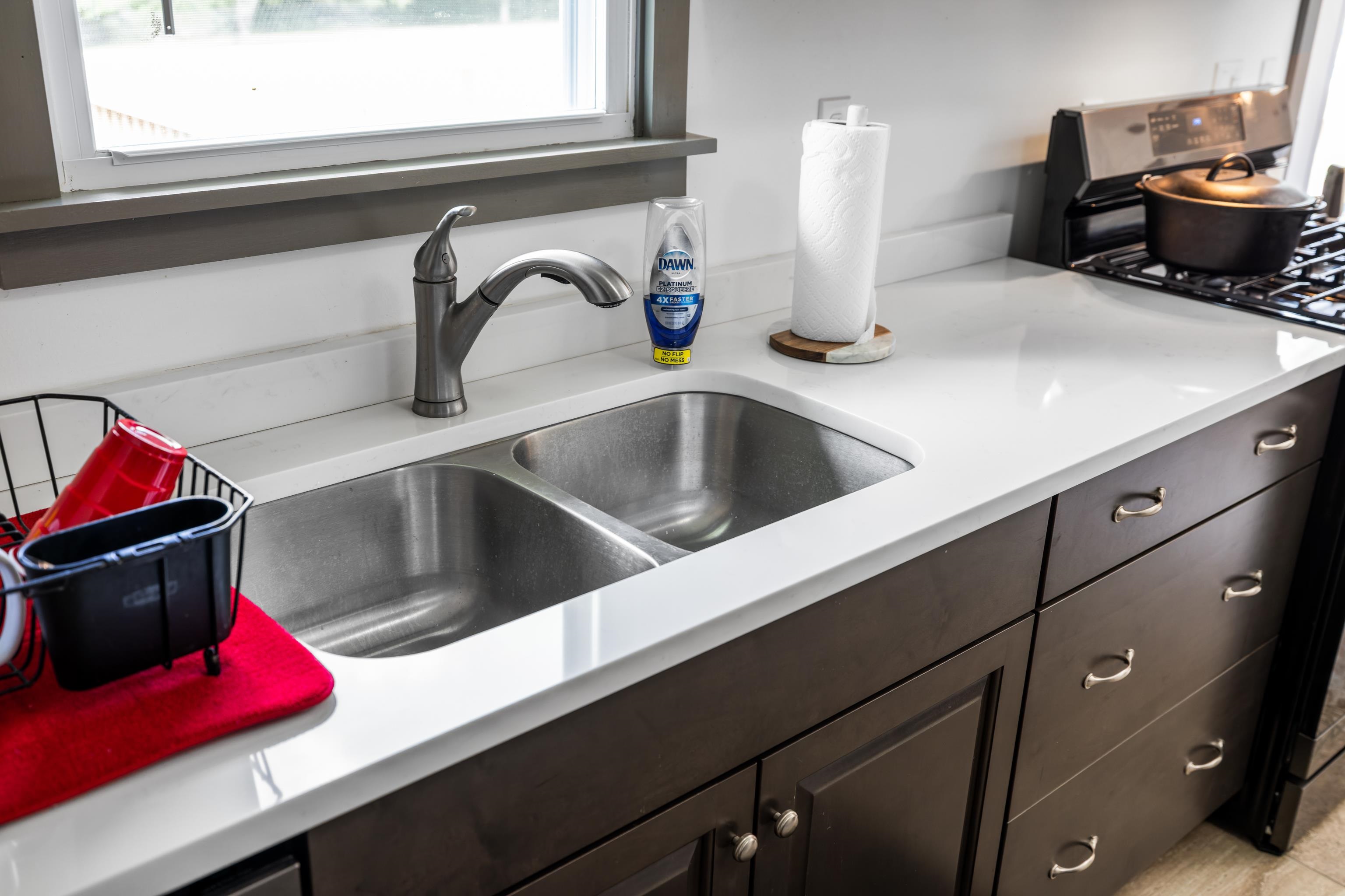 1653 LITTLE RIVER RD