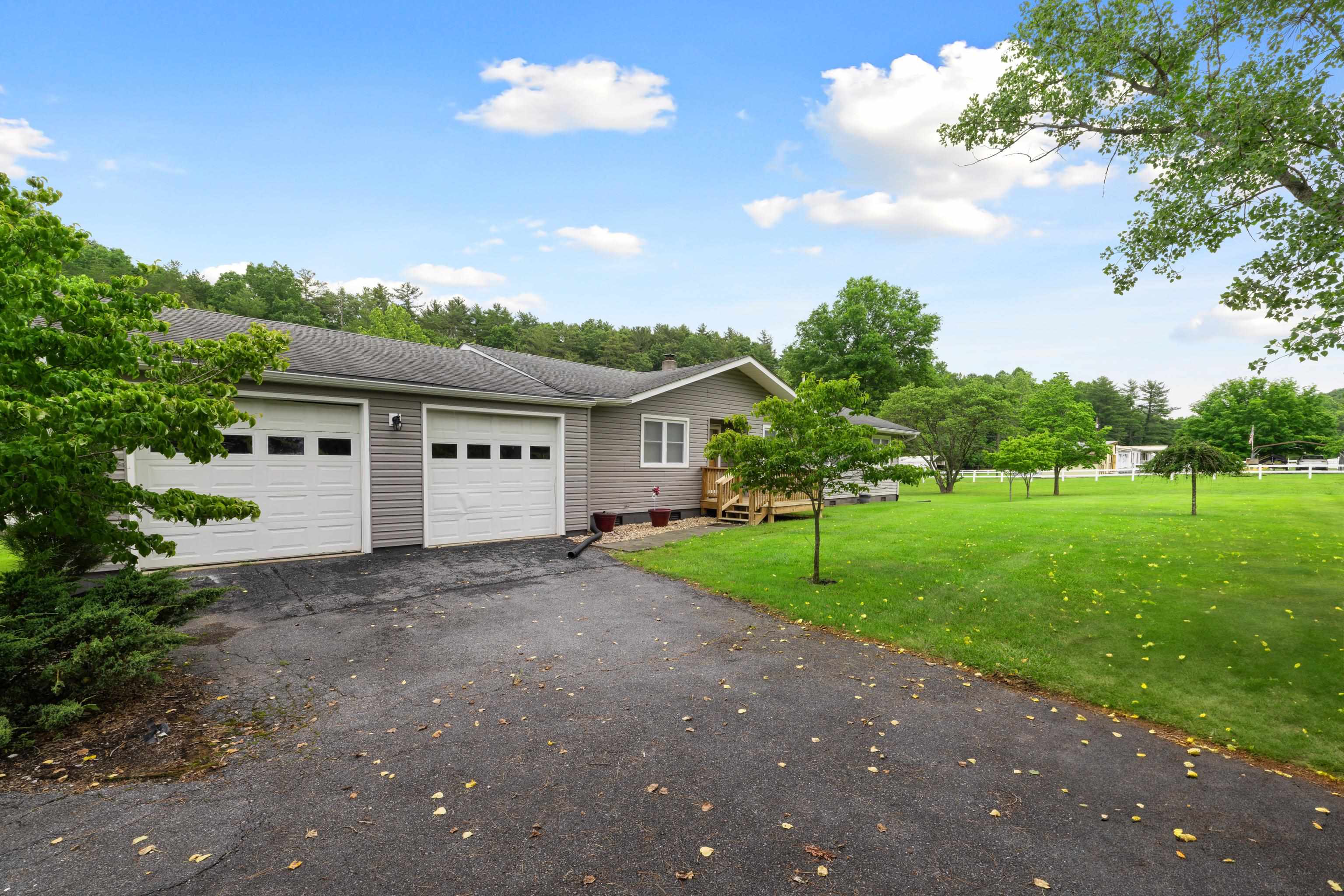 1653 LITTLE RIVER RD