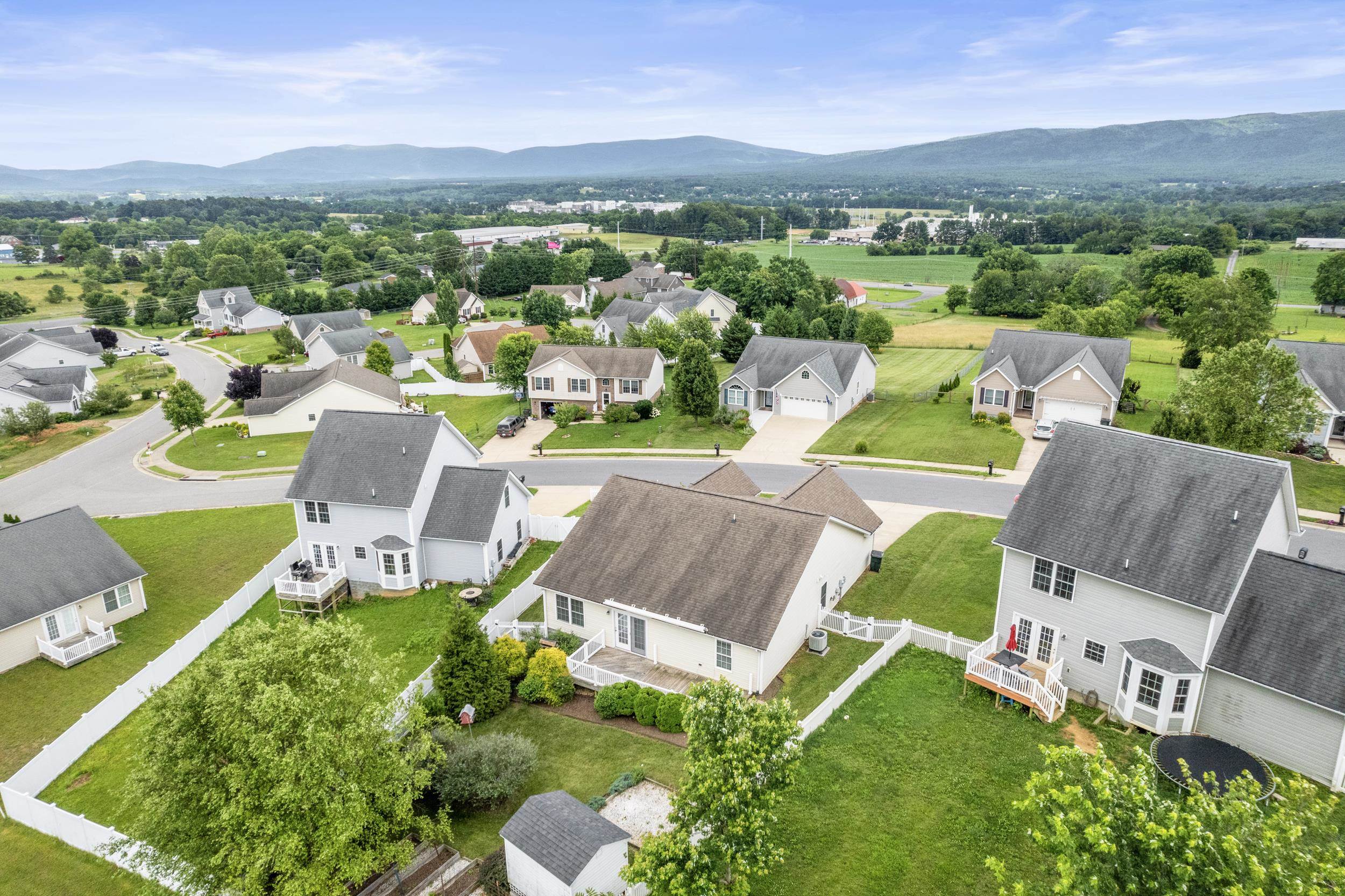 21 UPLAND CT