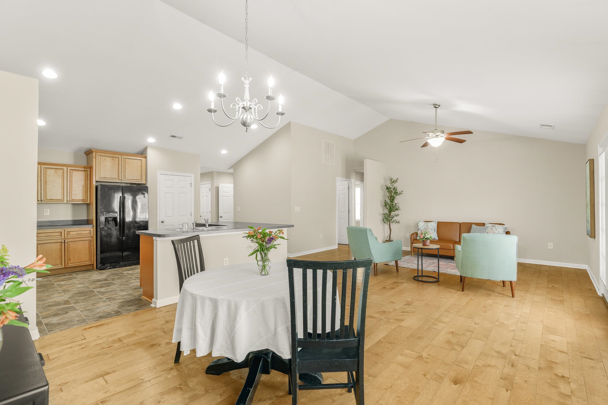 21 UPLAND CT