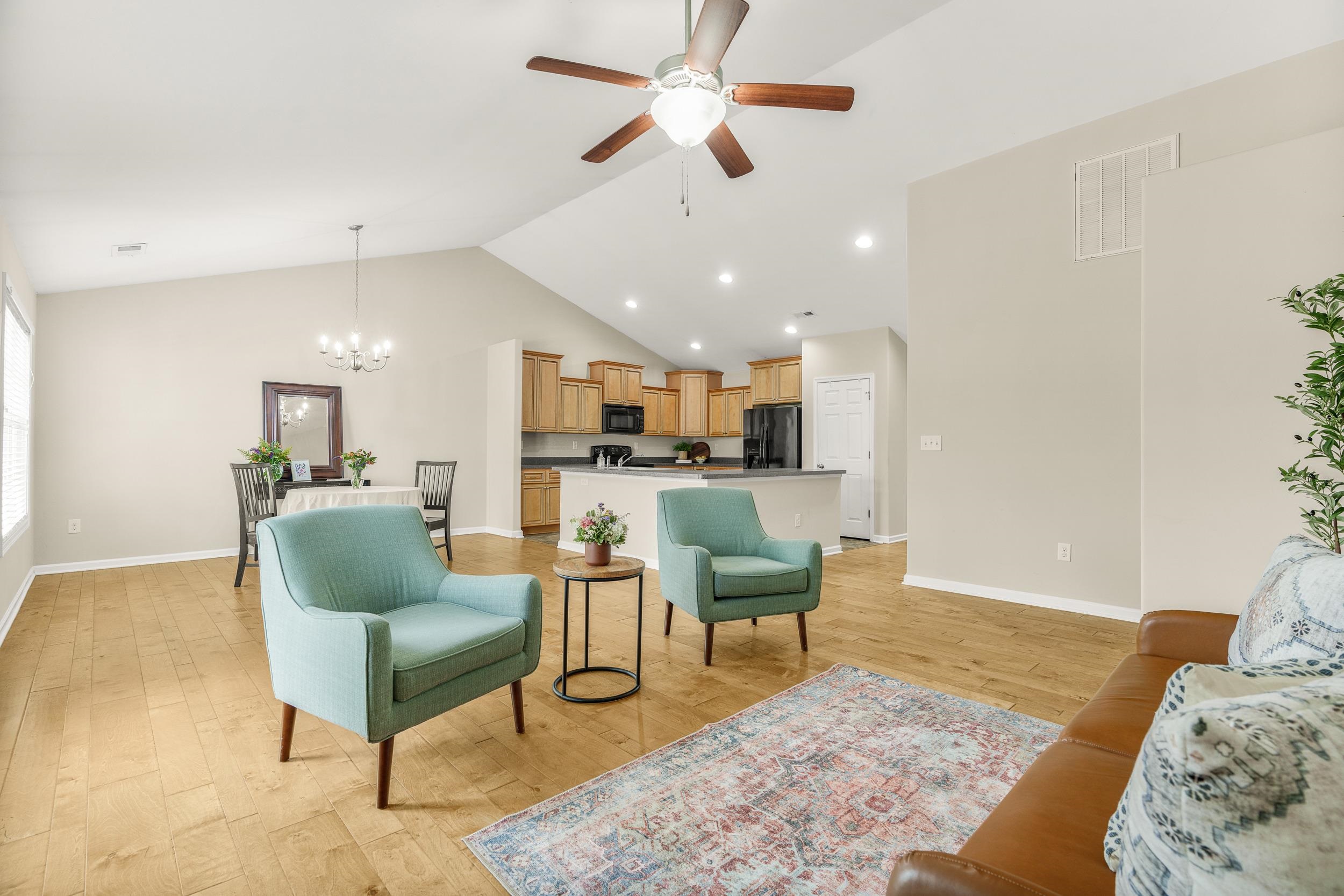 21 UPLAND CT