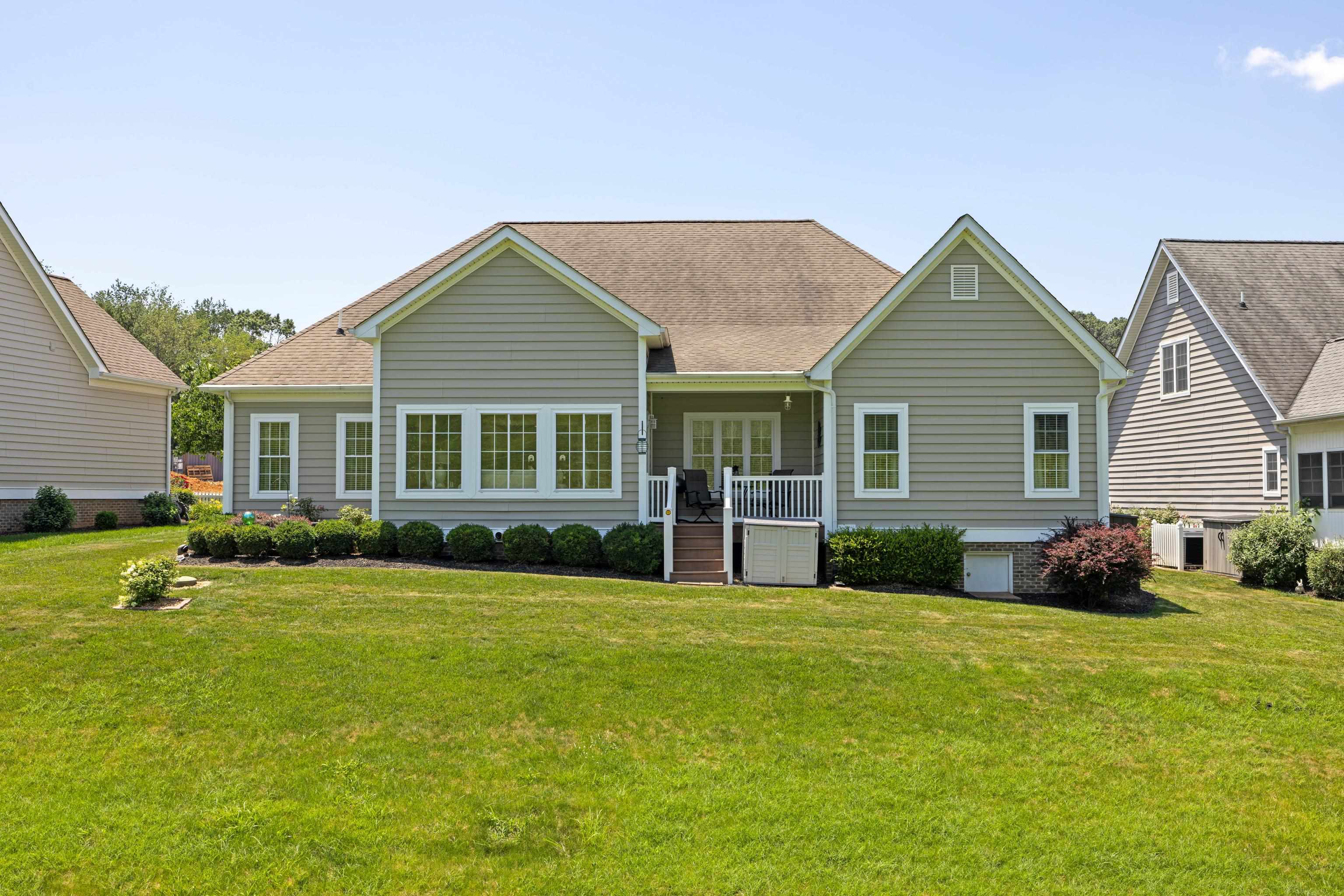 105 MIDVALE CROSSING