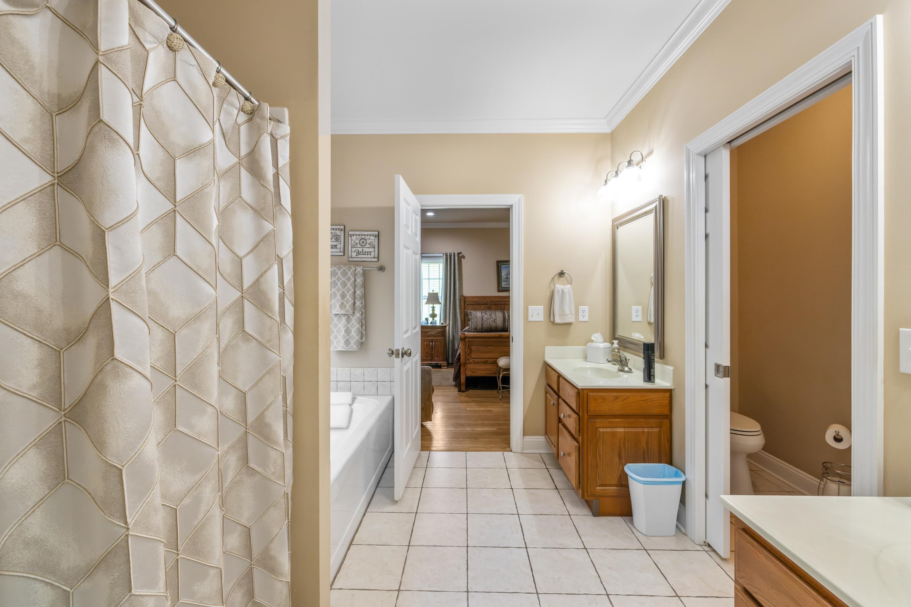 105 MIDVALE CROSSING