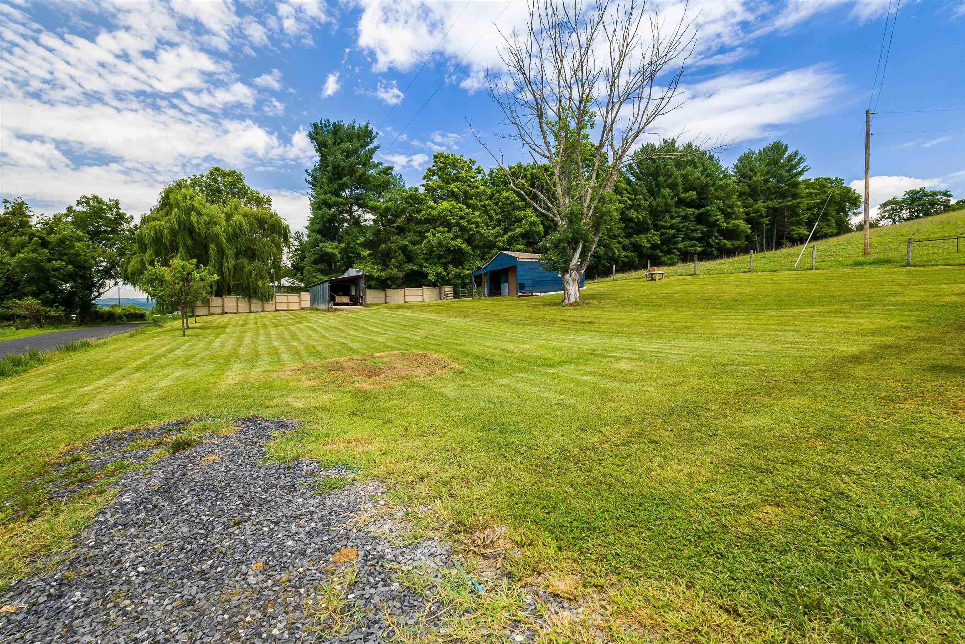 1819 MOFFETT BRANCH RD