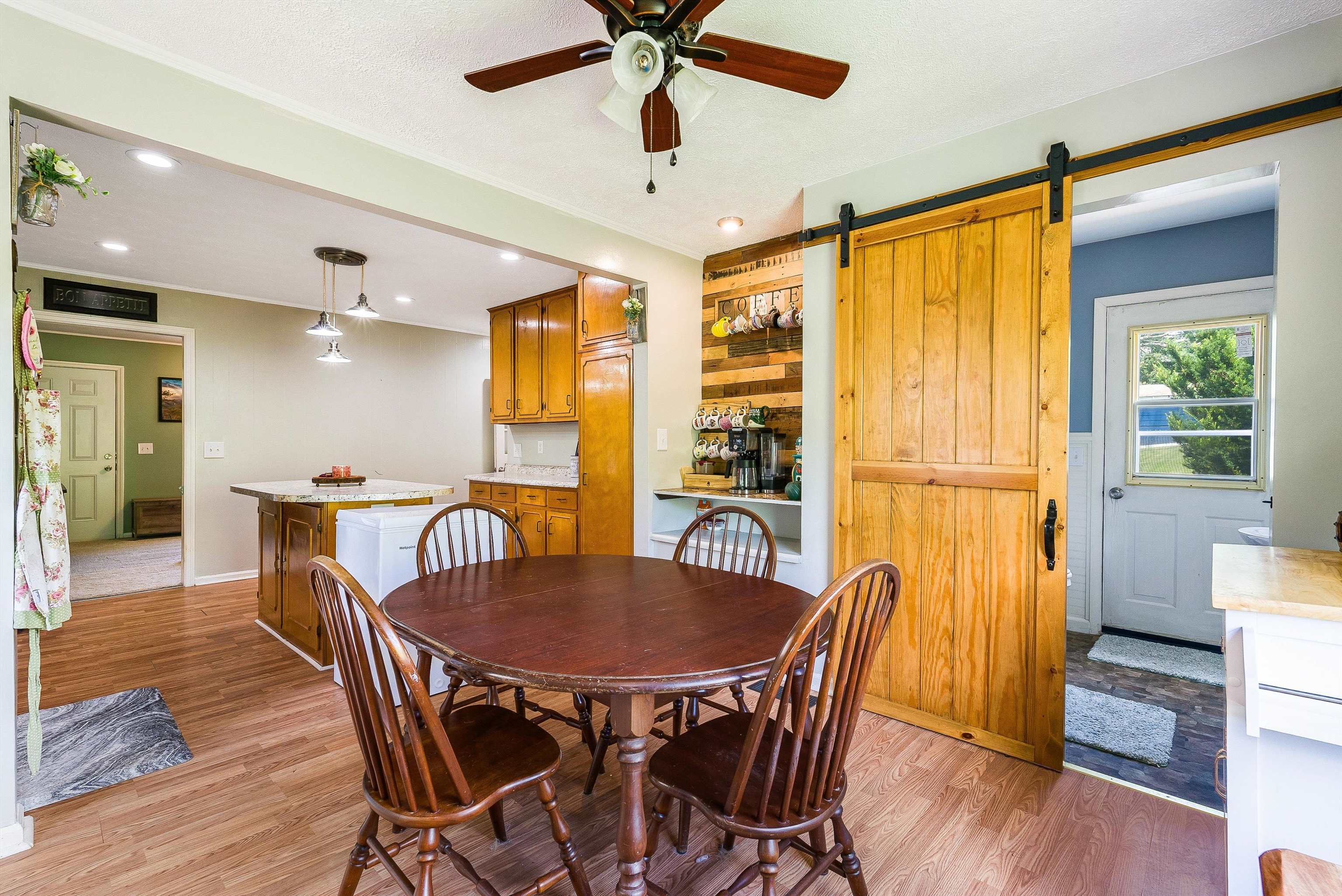 1819 MOFFETT BRANCH RD