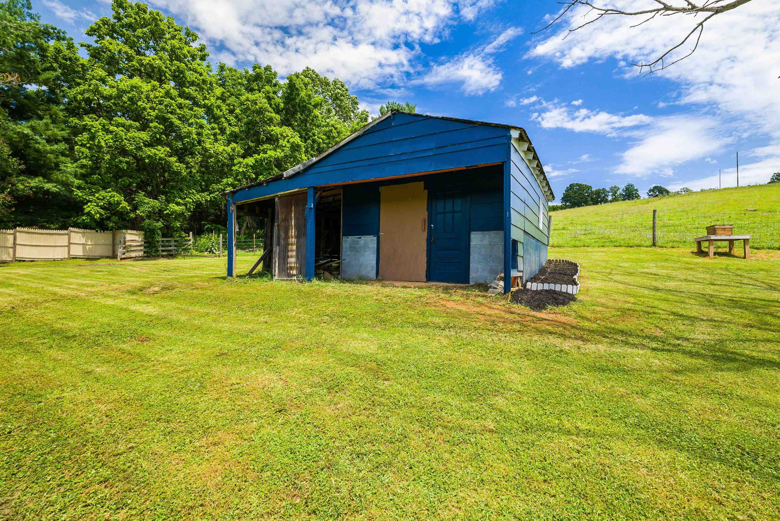 1819 MOFFETT BRANCH RD