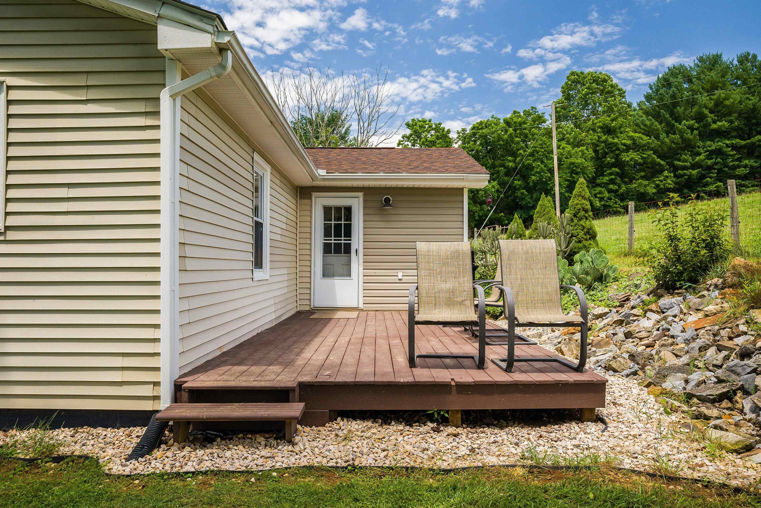 1819 MOFFETT BRANCH RD