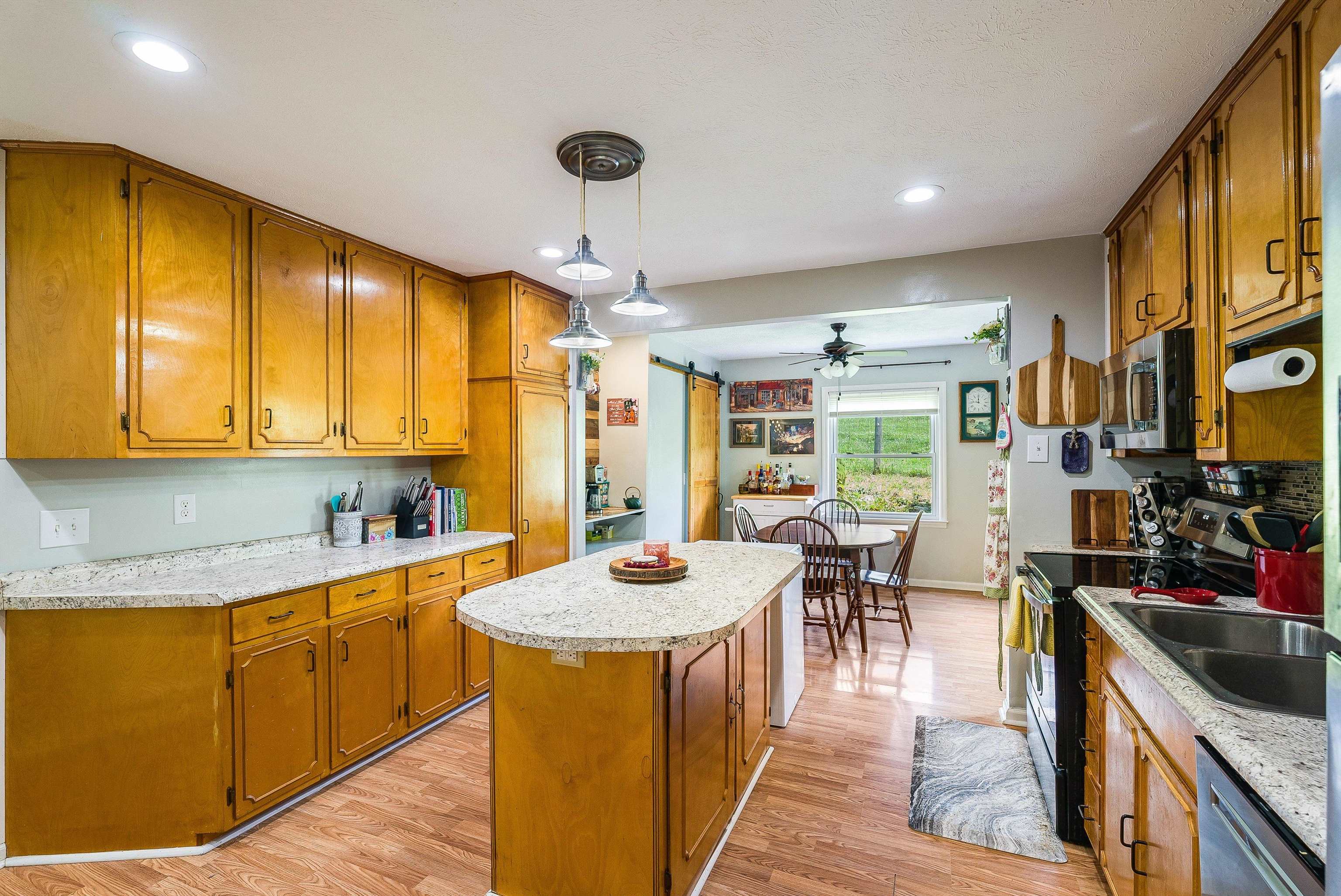 1819 MOFFETT BRANCH RD