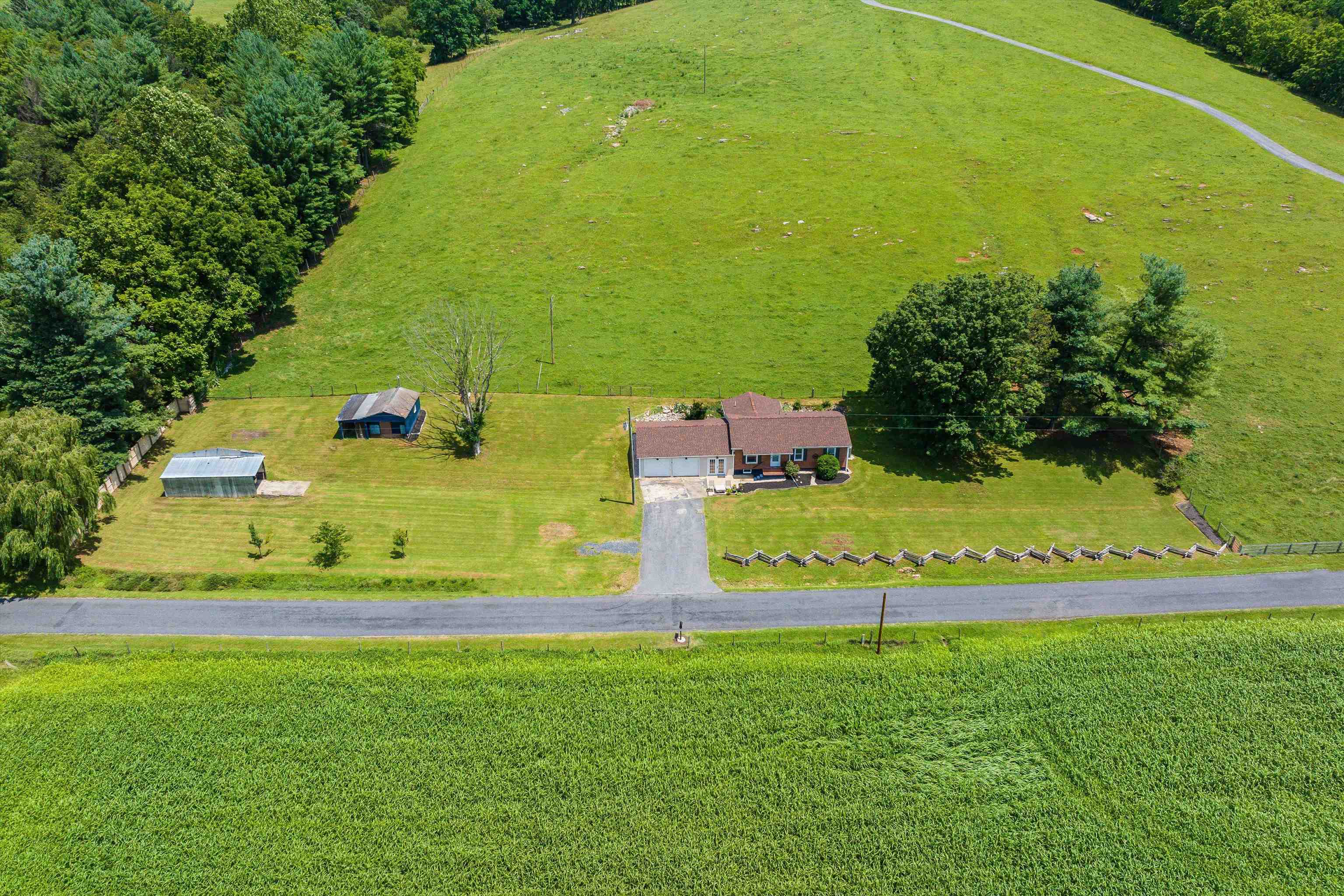 1819 MOFFETT BRANCH RD