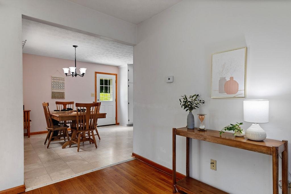 18 BROADHEAD SCHOOL RD