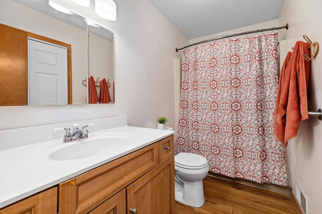 18 BROADHEAD SCHOOL RD