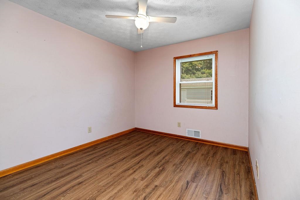 18 BROADHEAD SCHOOL RD