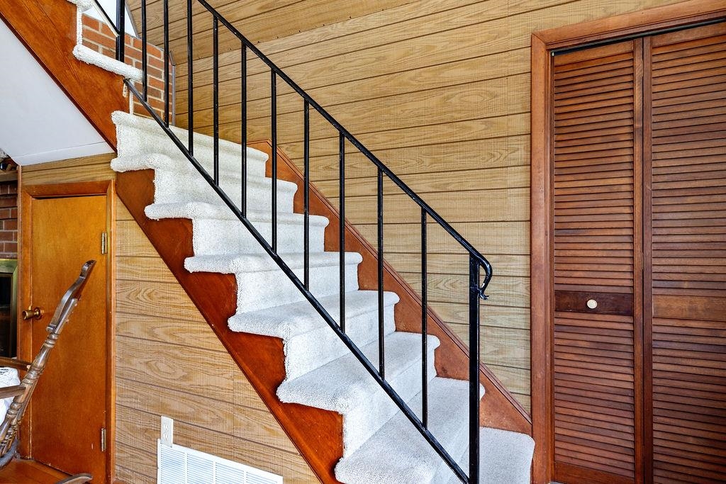 18 BROADHEAD SCHOOL RD