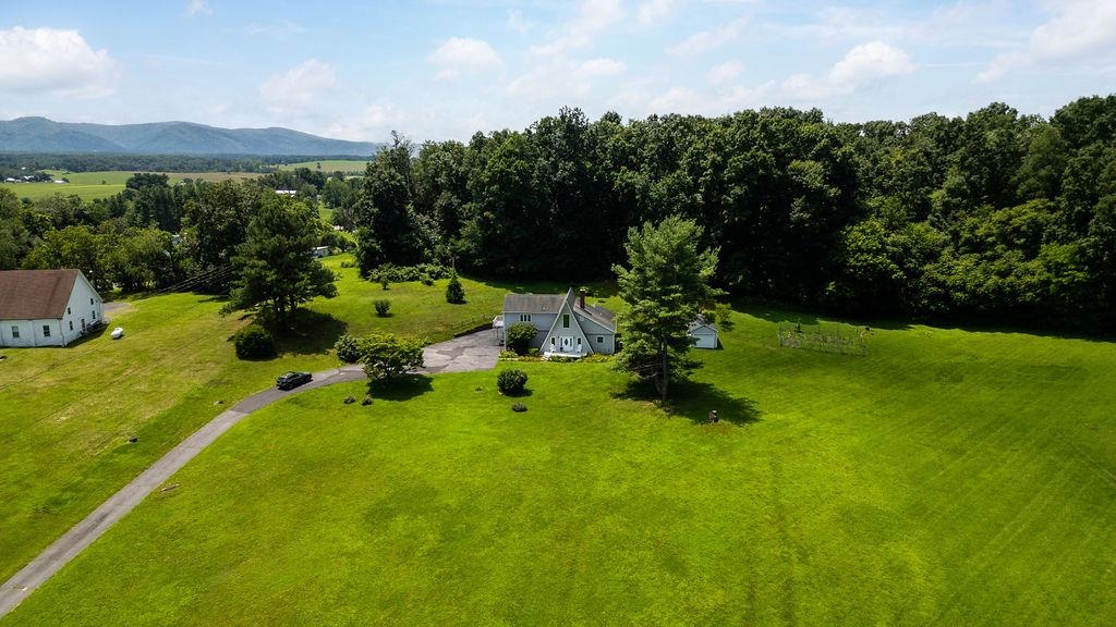 18 BROADHEAD SCHOOL RD
