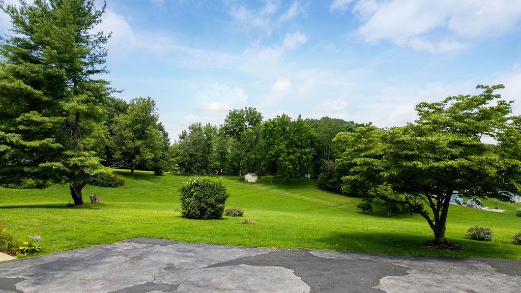 18 BROADHEAD SCHOOL RD