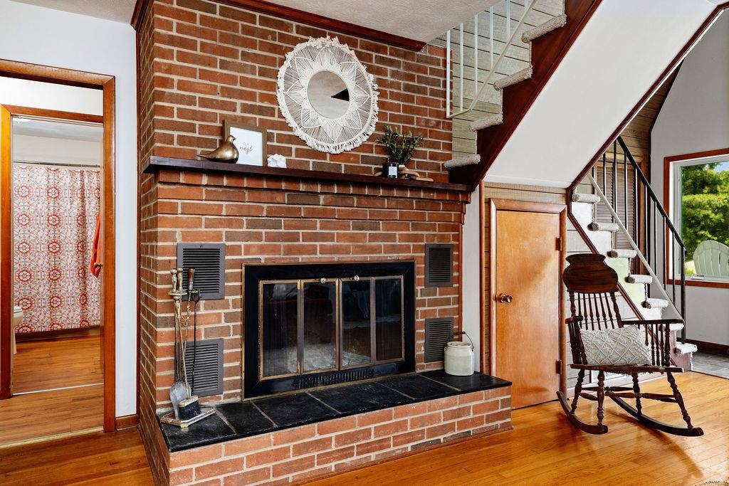 18 BROADHEAD SCHOOL RD