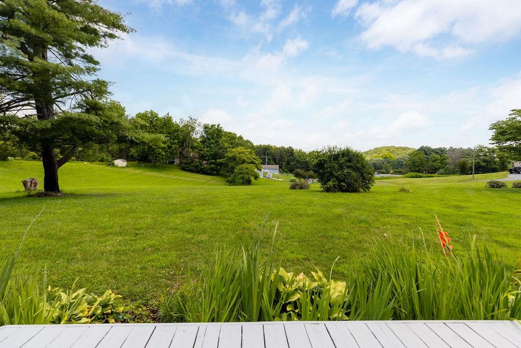 18 BROADHEAD SCHOOL RD