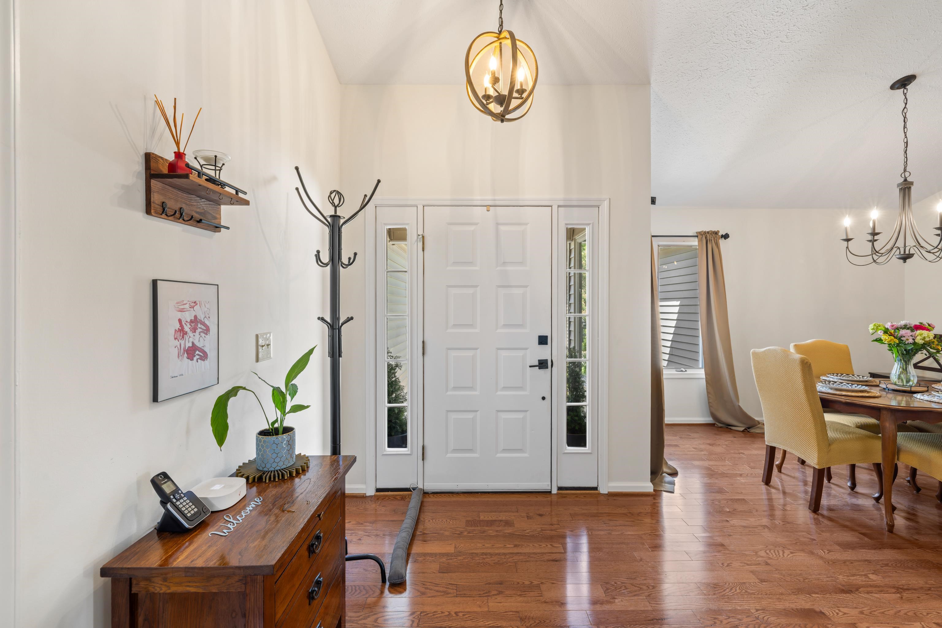 109 BROOK CT
