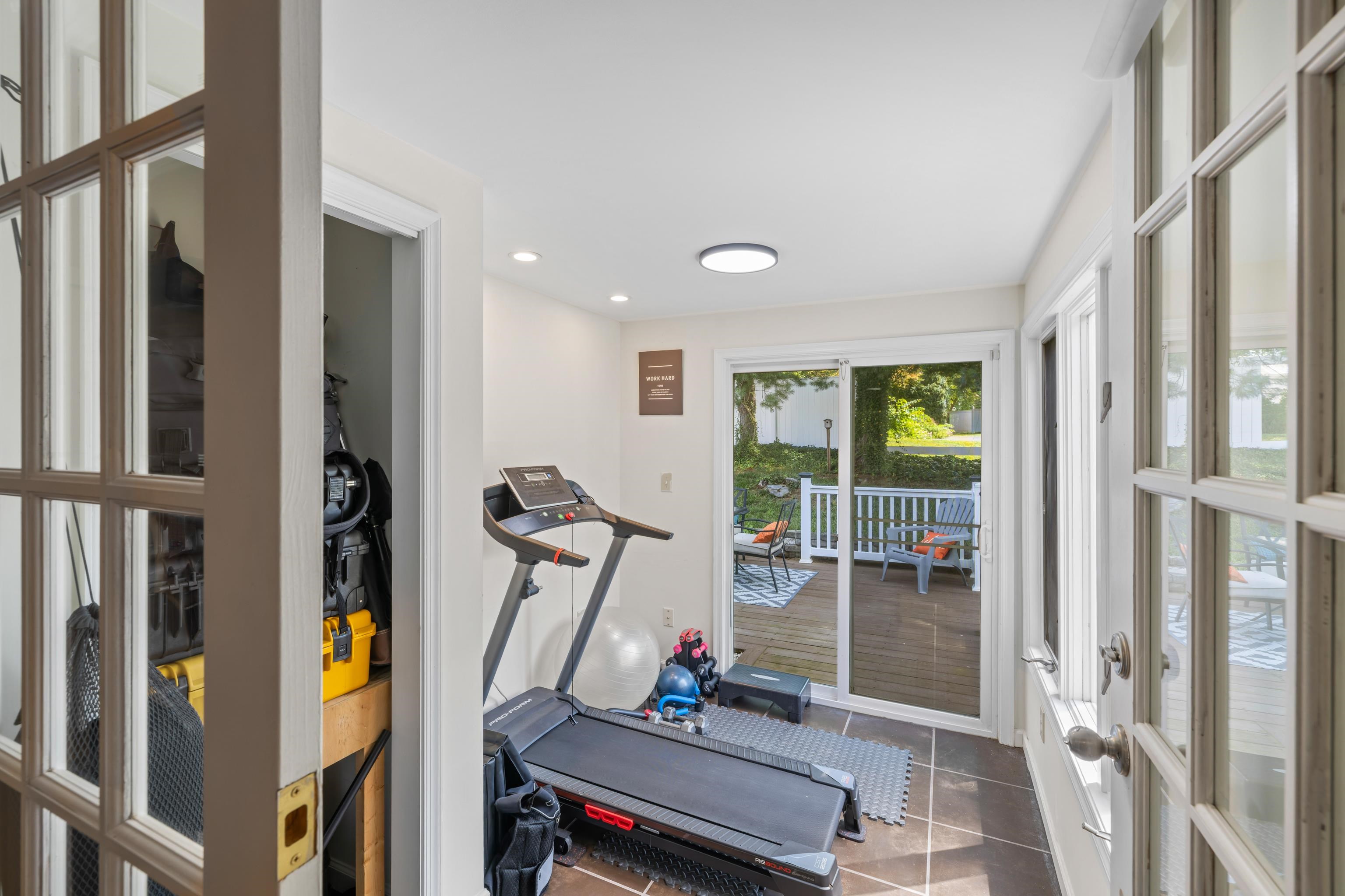109 BROOK CT