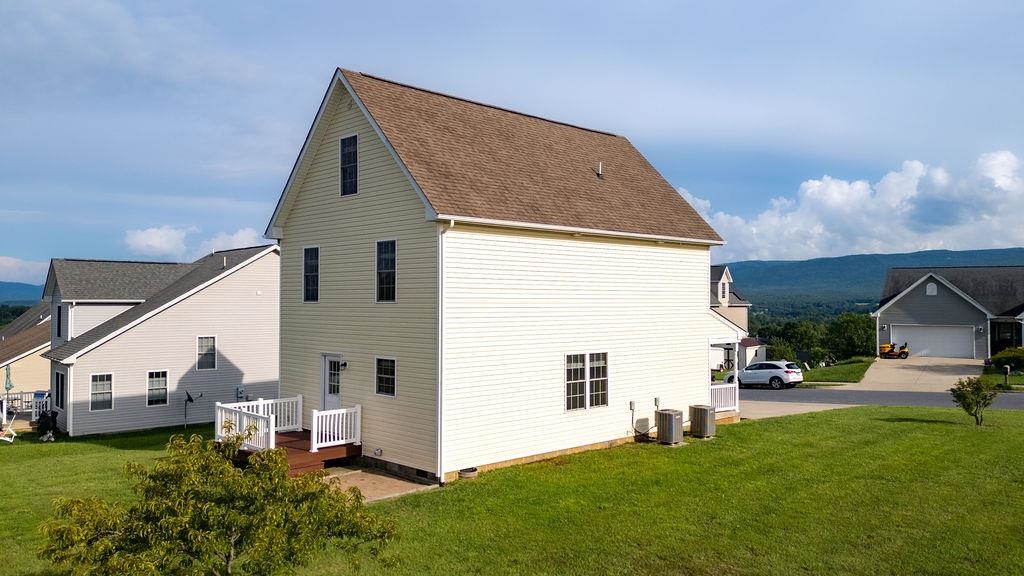 43 UPLAND CT