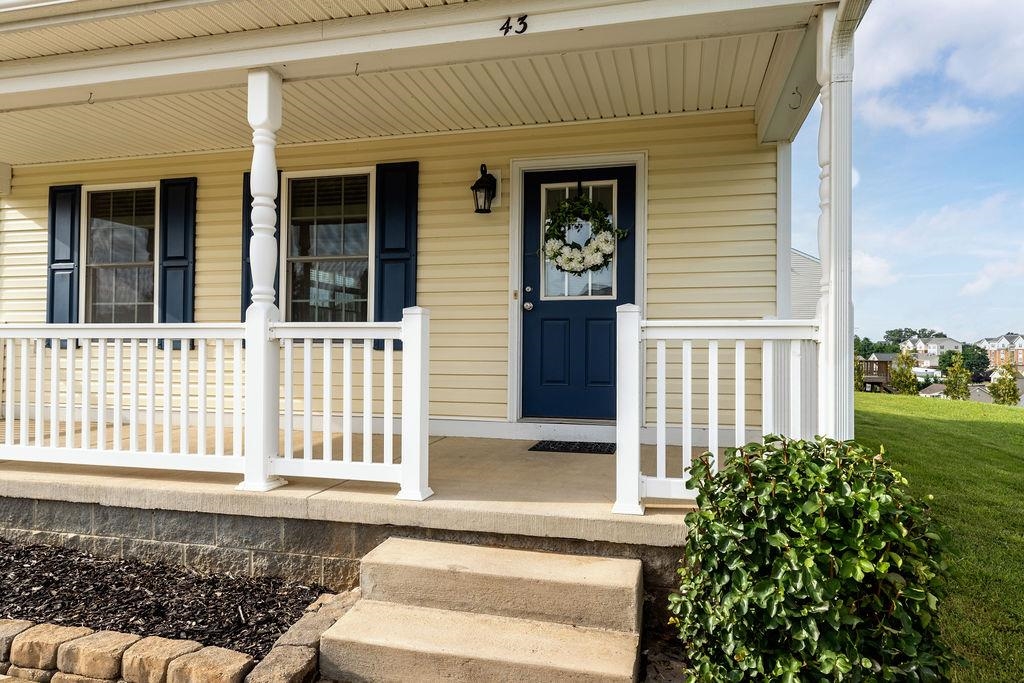 43 UPLAND CT