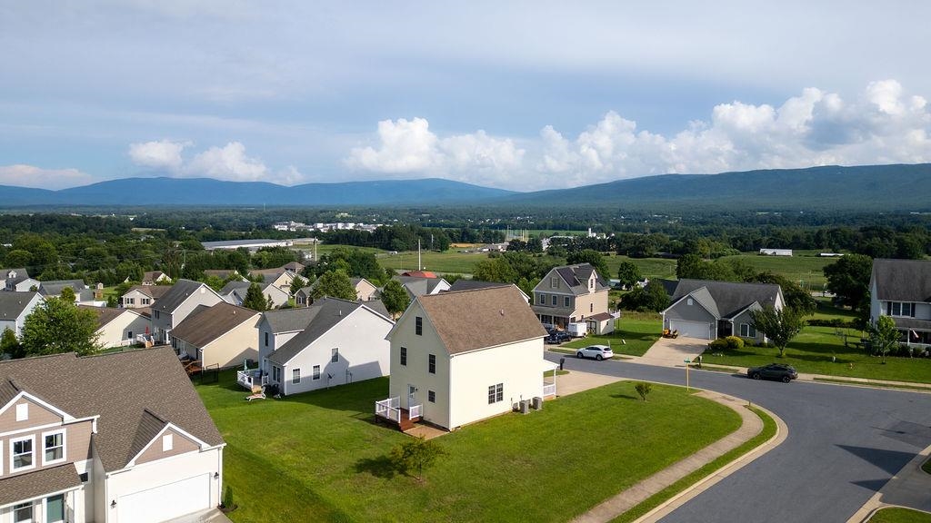 43 UPLAND CT