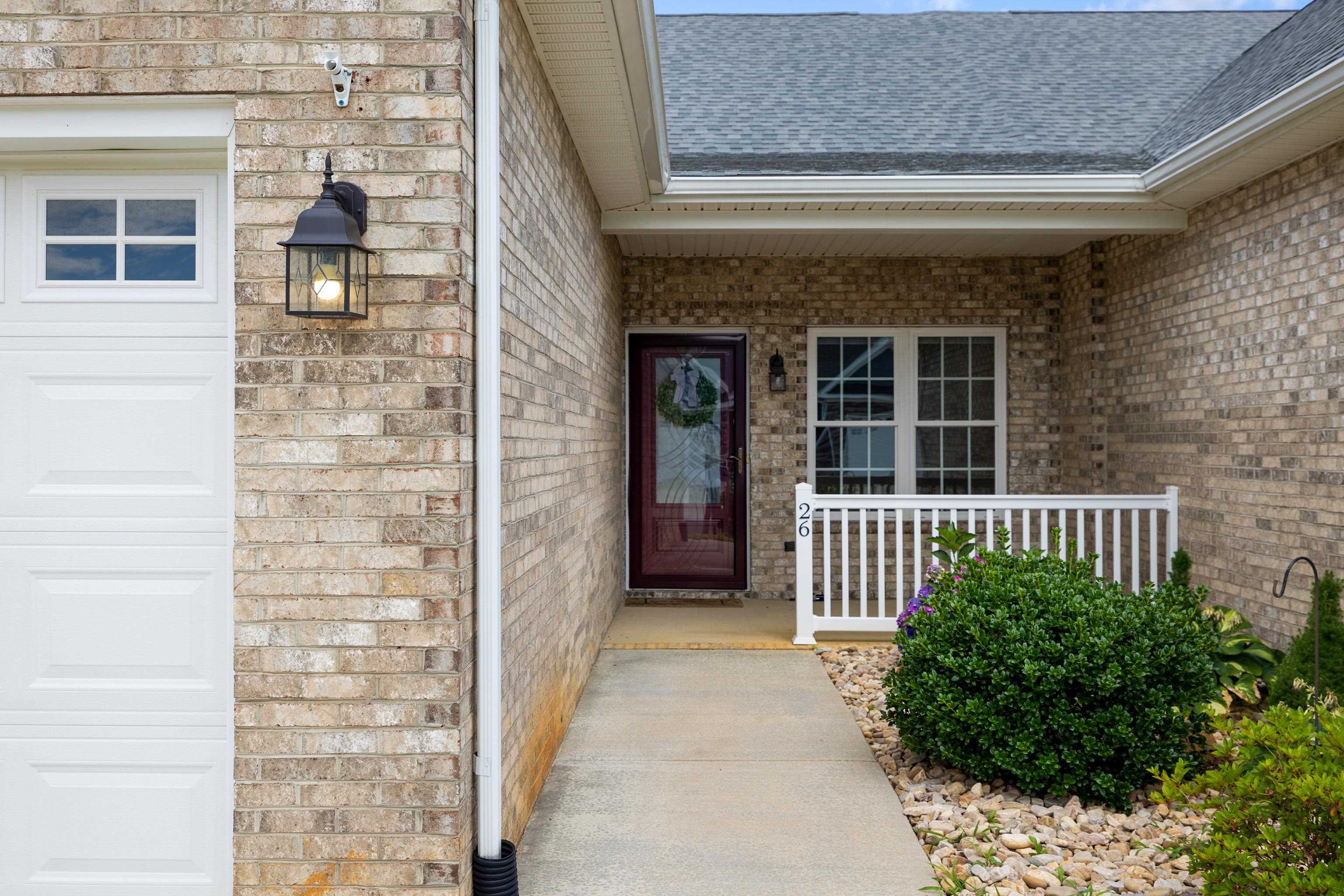 26 PEBBLE CT