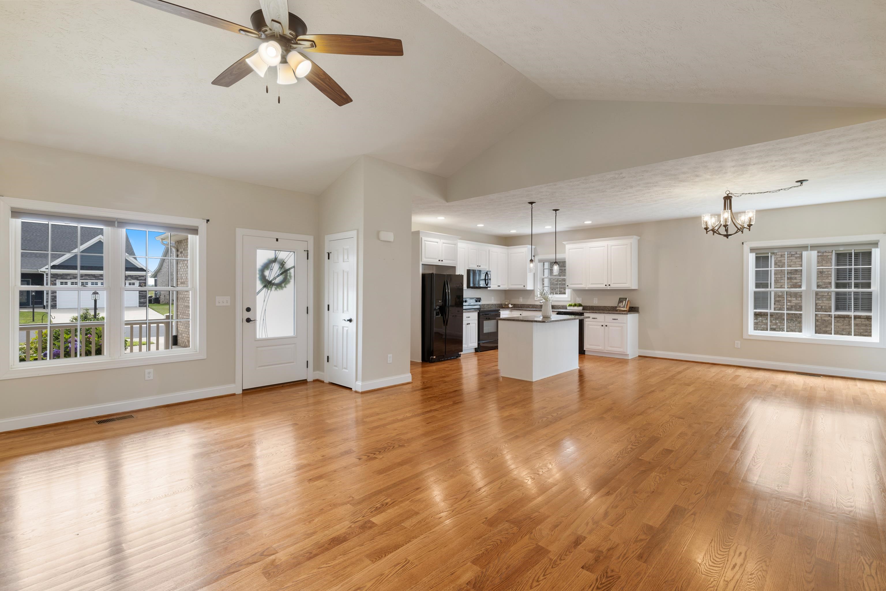 26 PEBBLE CT
