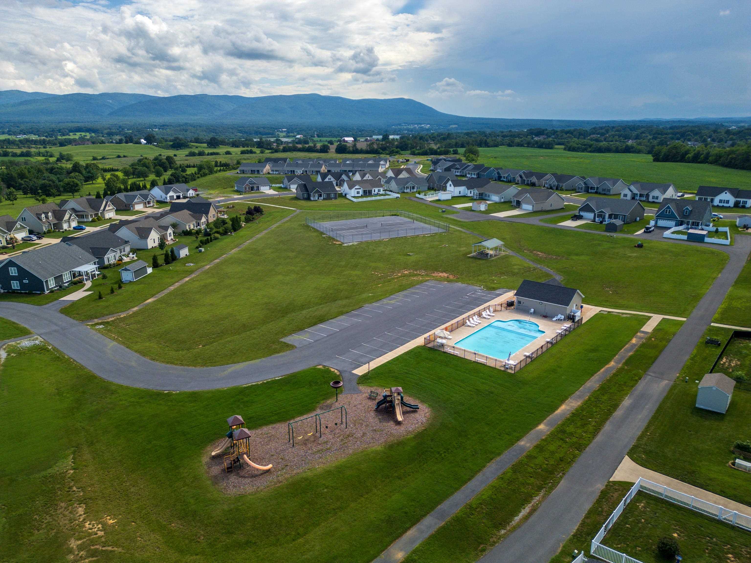 26 PEBBLE CT