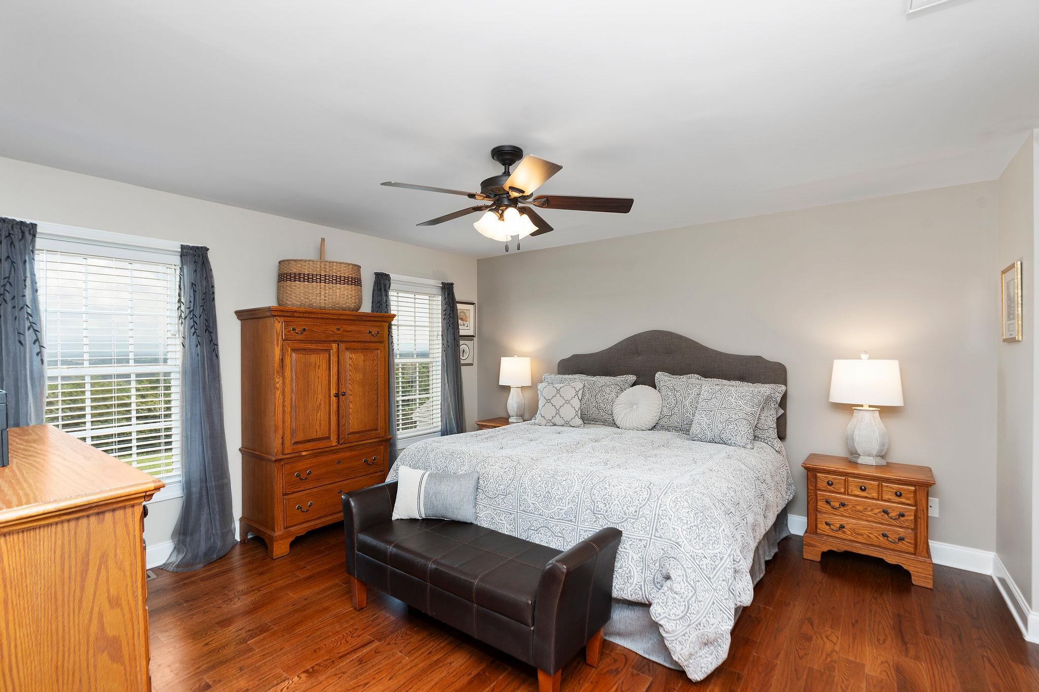 203 STONEWALL JACKSON BLVD