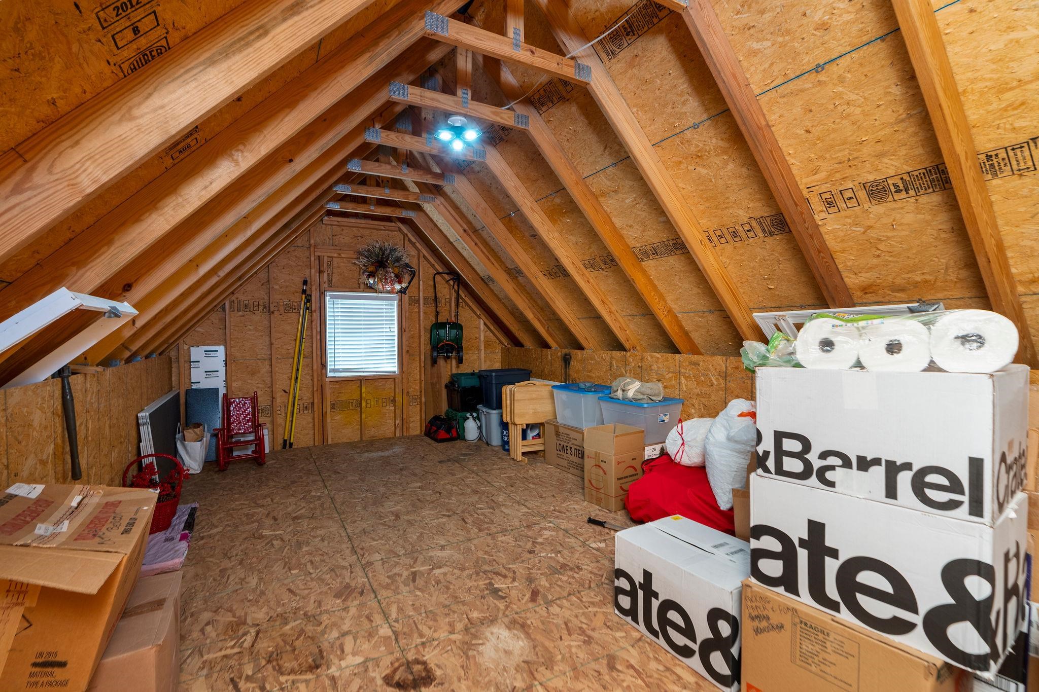 203 STONEWALL JACKSON BLVD