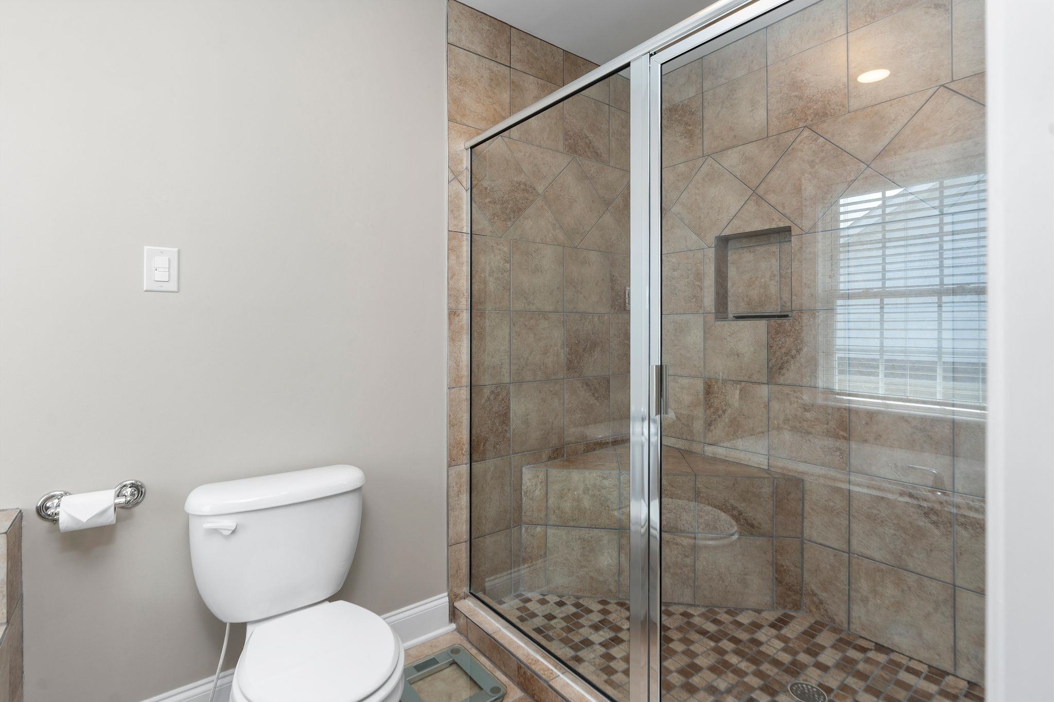 203 STONEWALL JACKSON BLVD