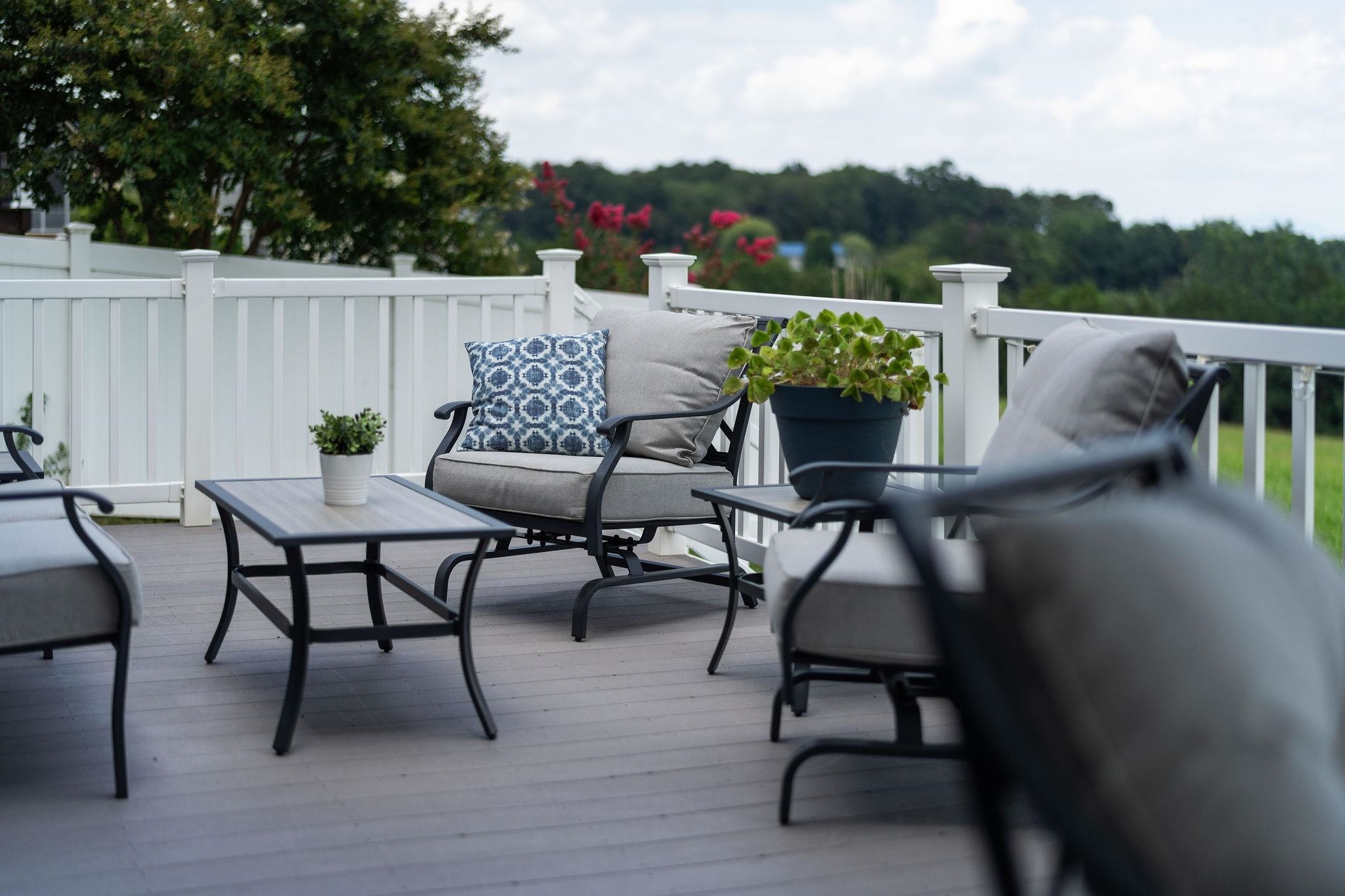 203 STONEWALL JACKSON BLVD