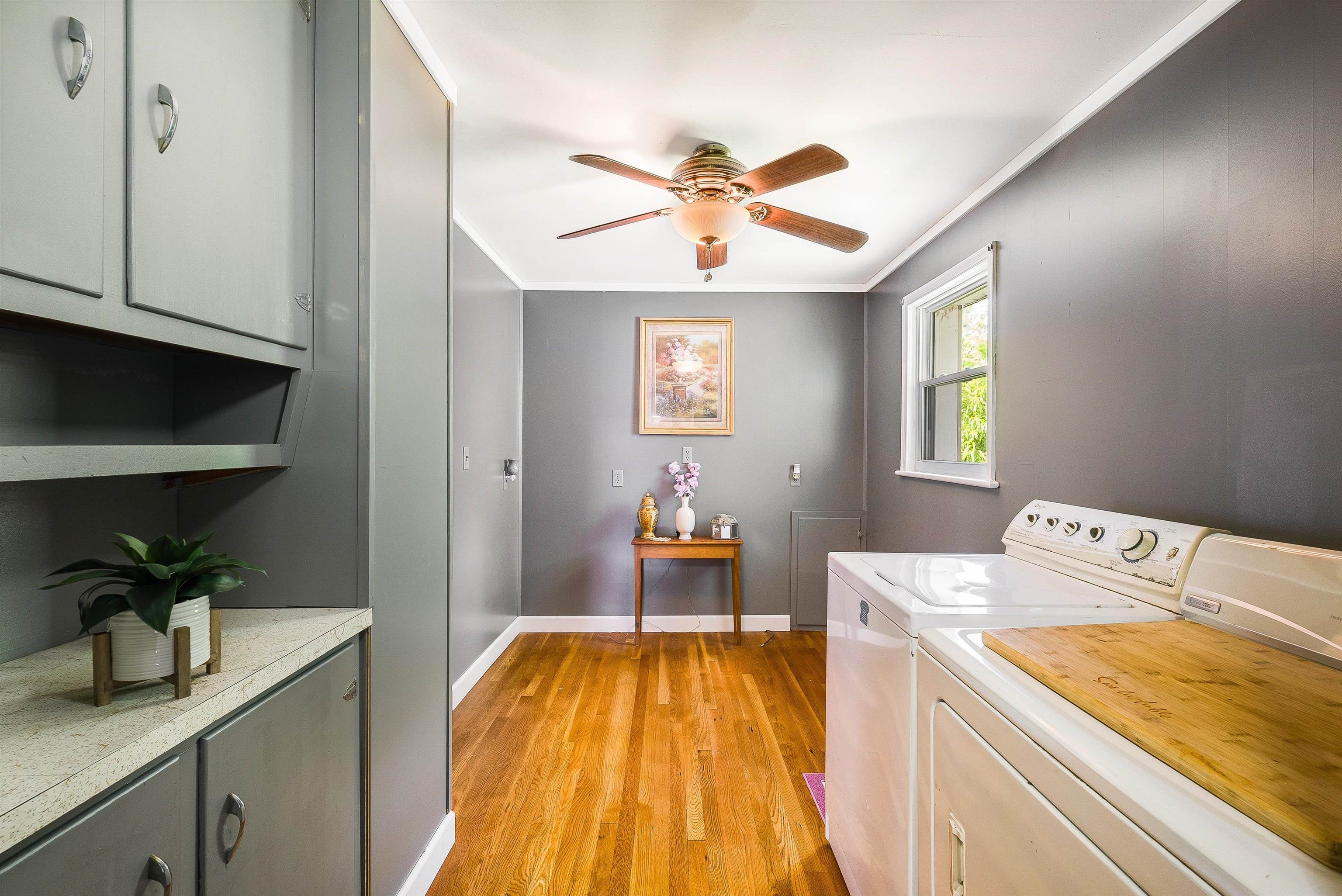 17 MOUNTAIN VIEW DR