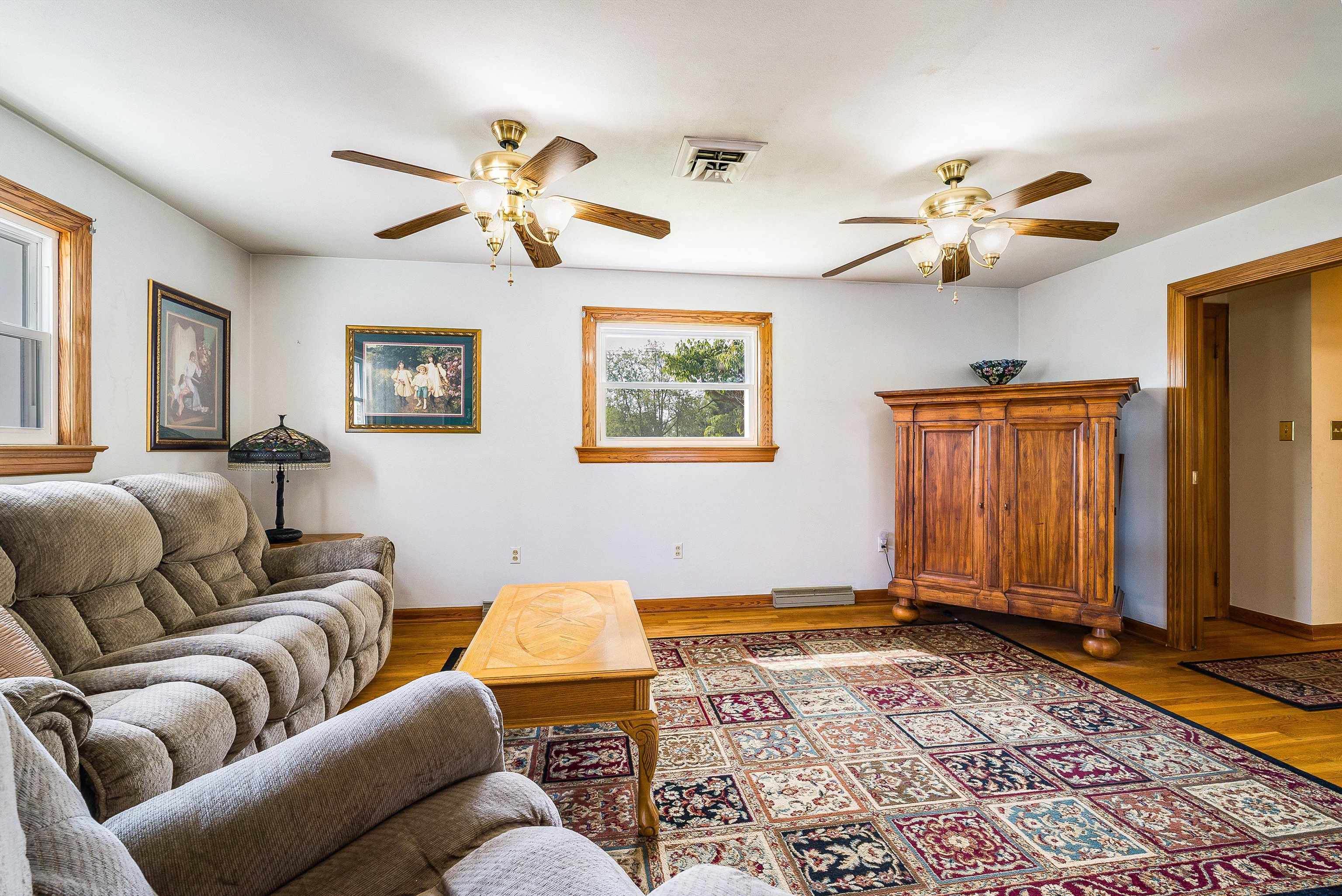 17 MOUNTAIN VIEW DR