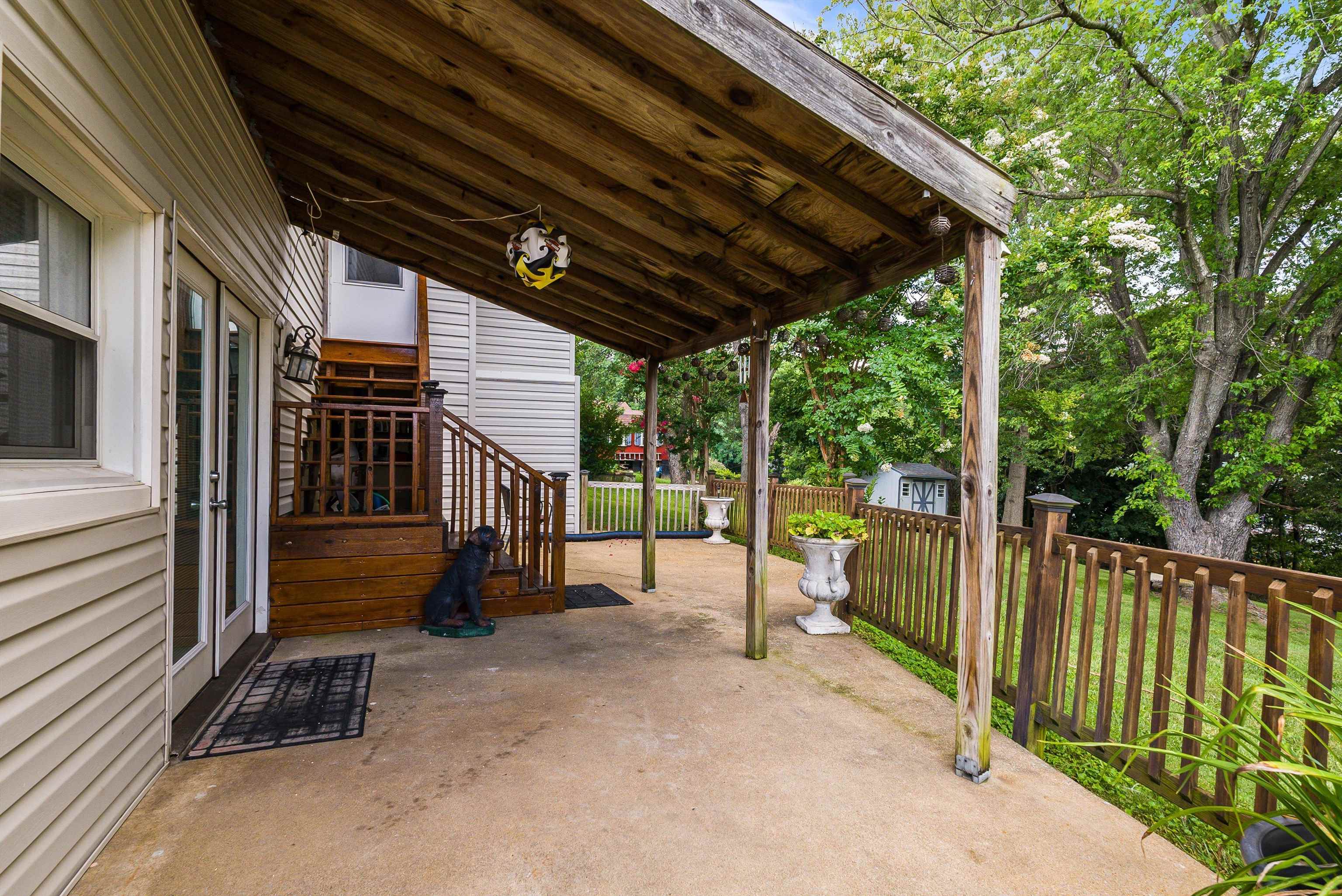17 MOUNTAIN VIEW DR