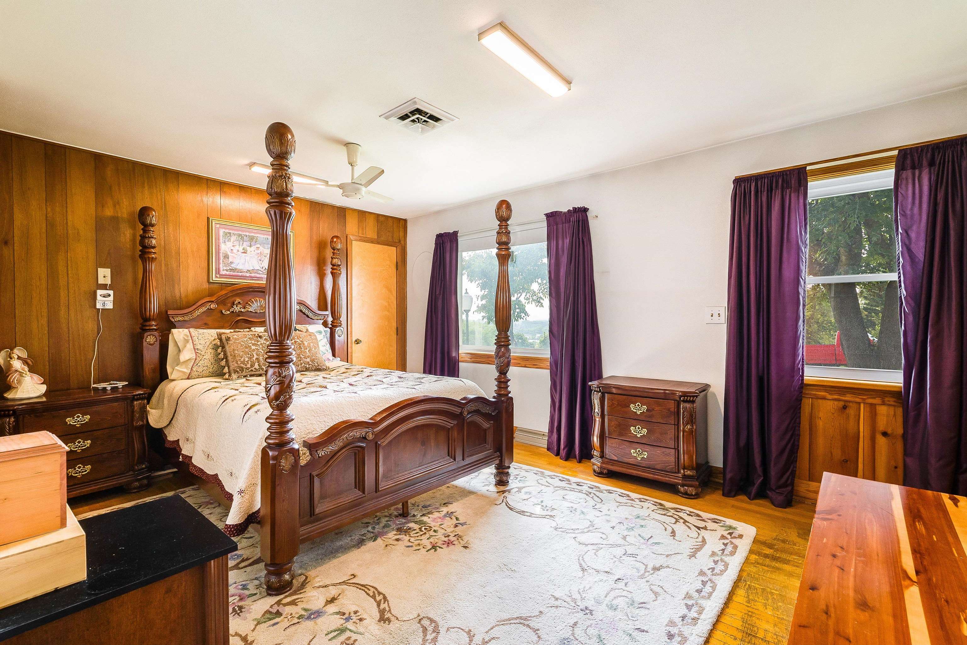 17 MOUNTAIN VIEW DR