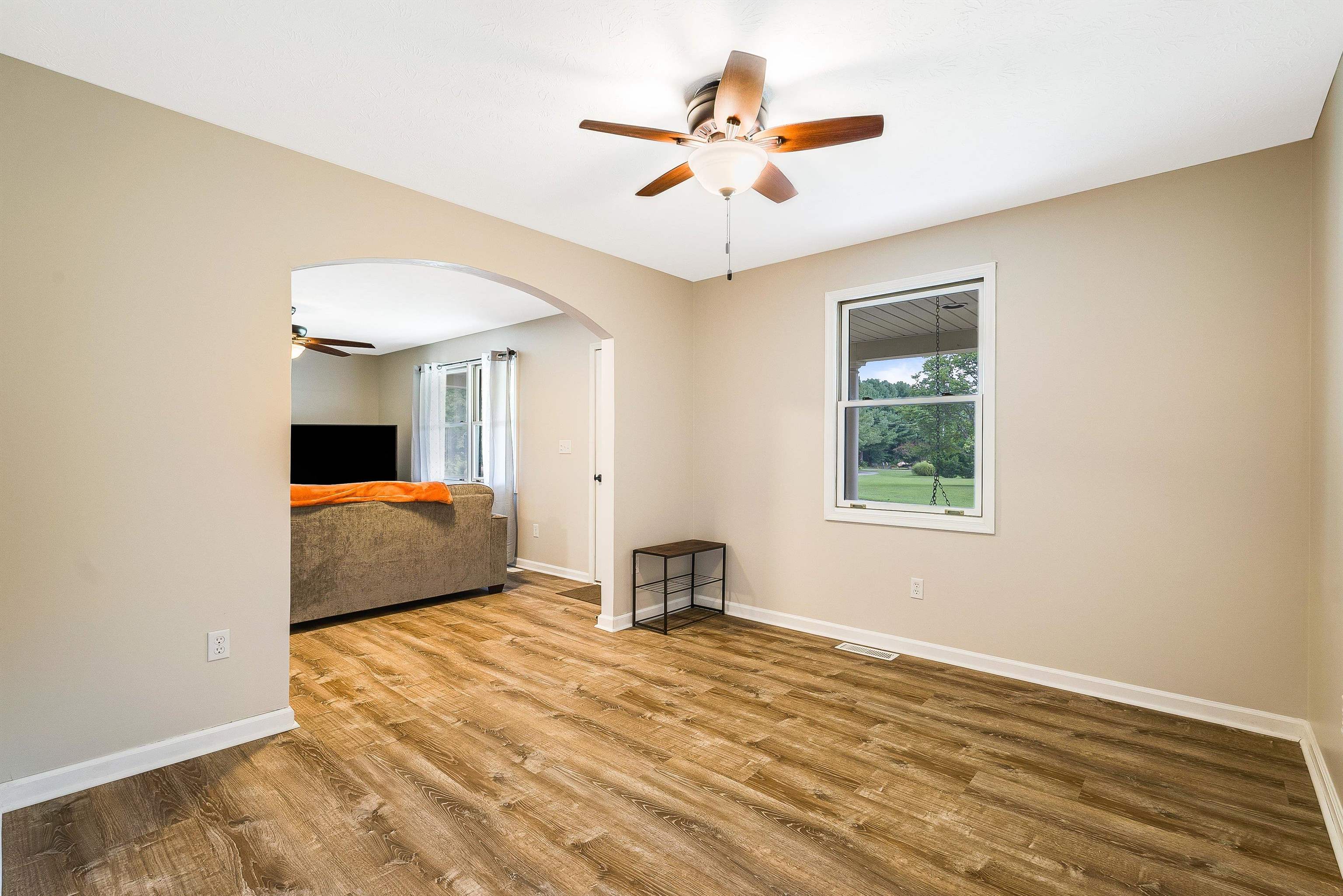 66 DENONCOURT LN