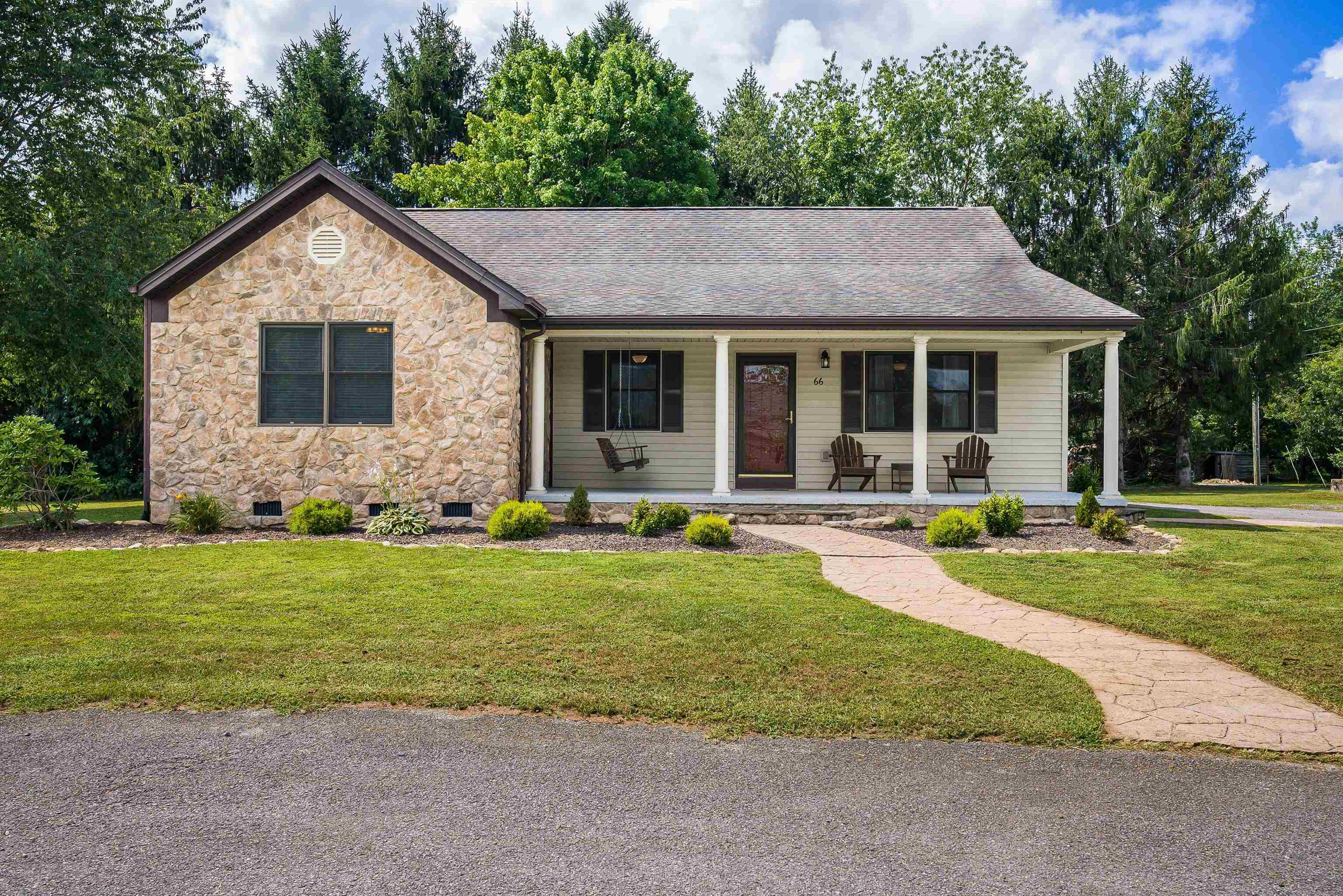 66 DENONCOURT LN