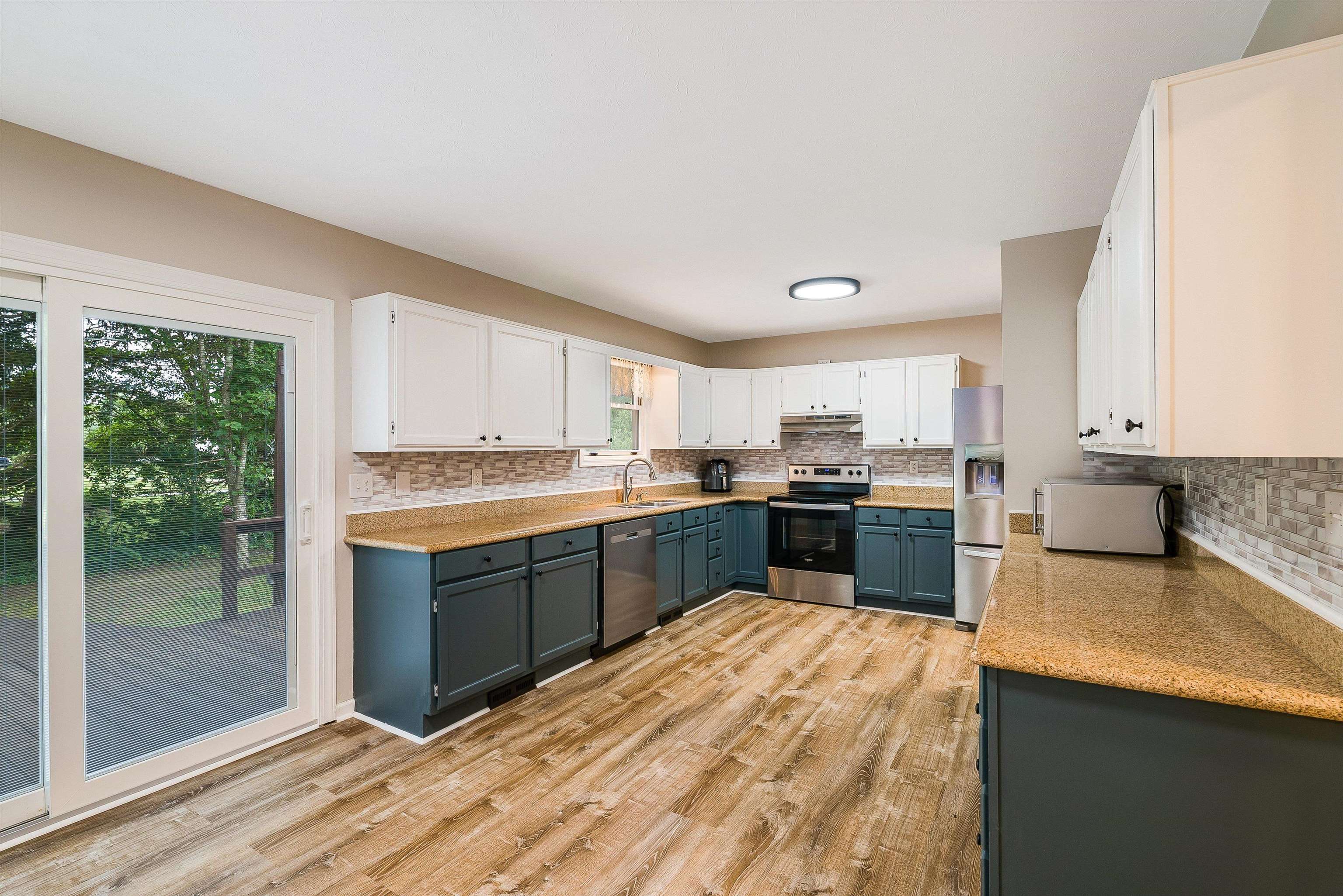 66 DENONCOURT LN