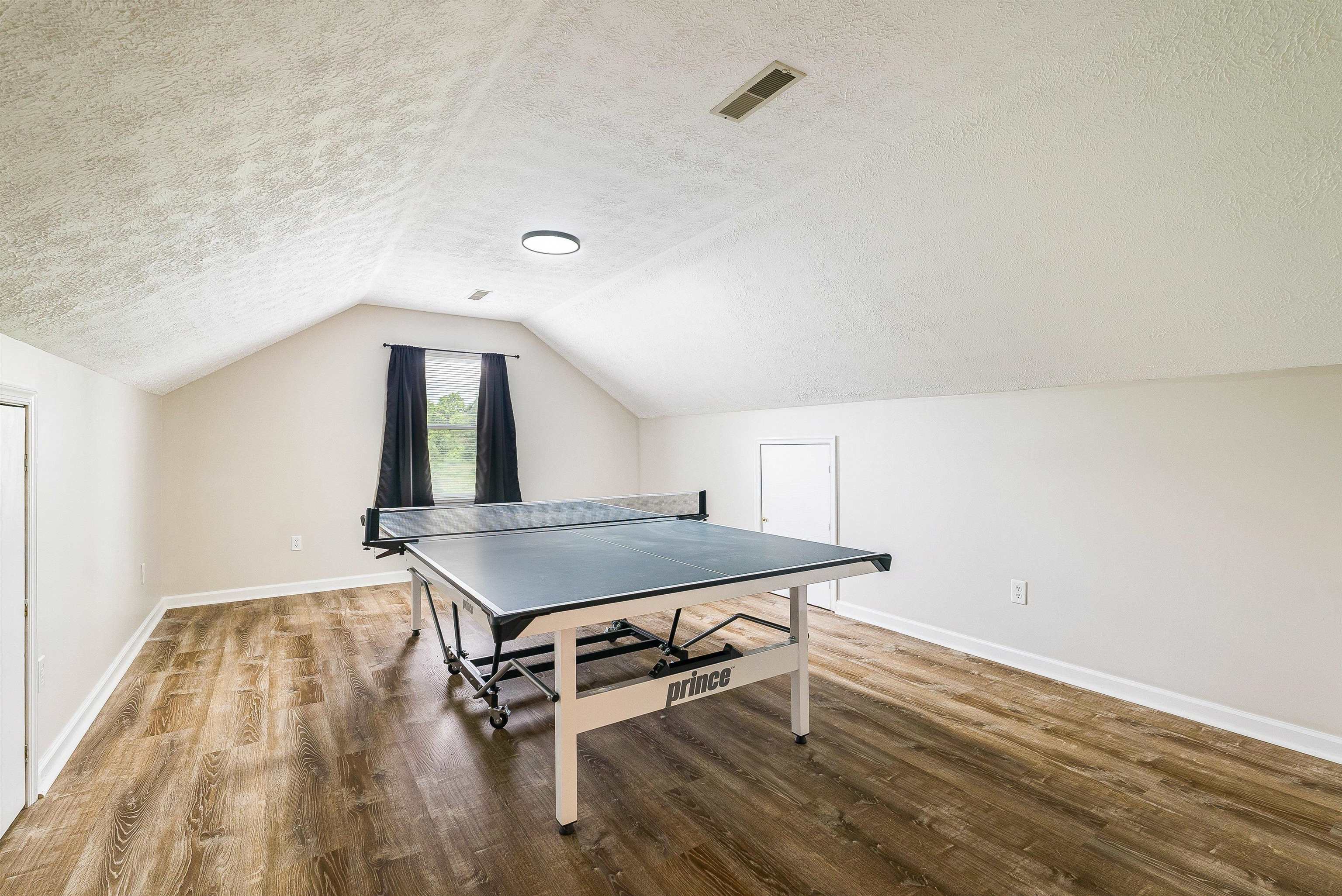 66 DENONCOURT LN